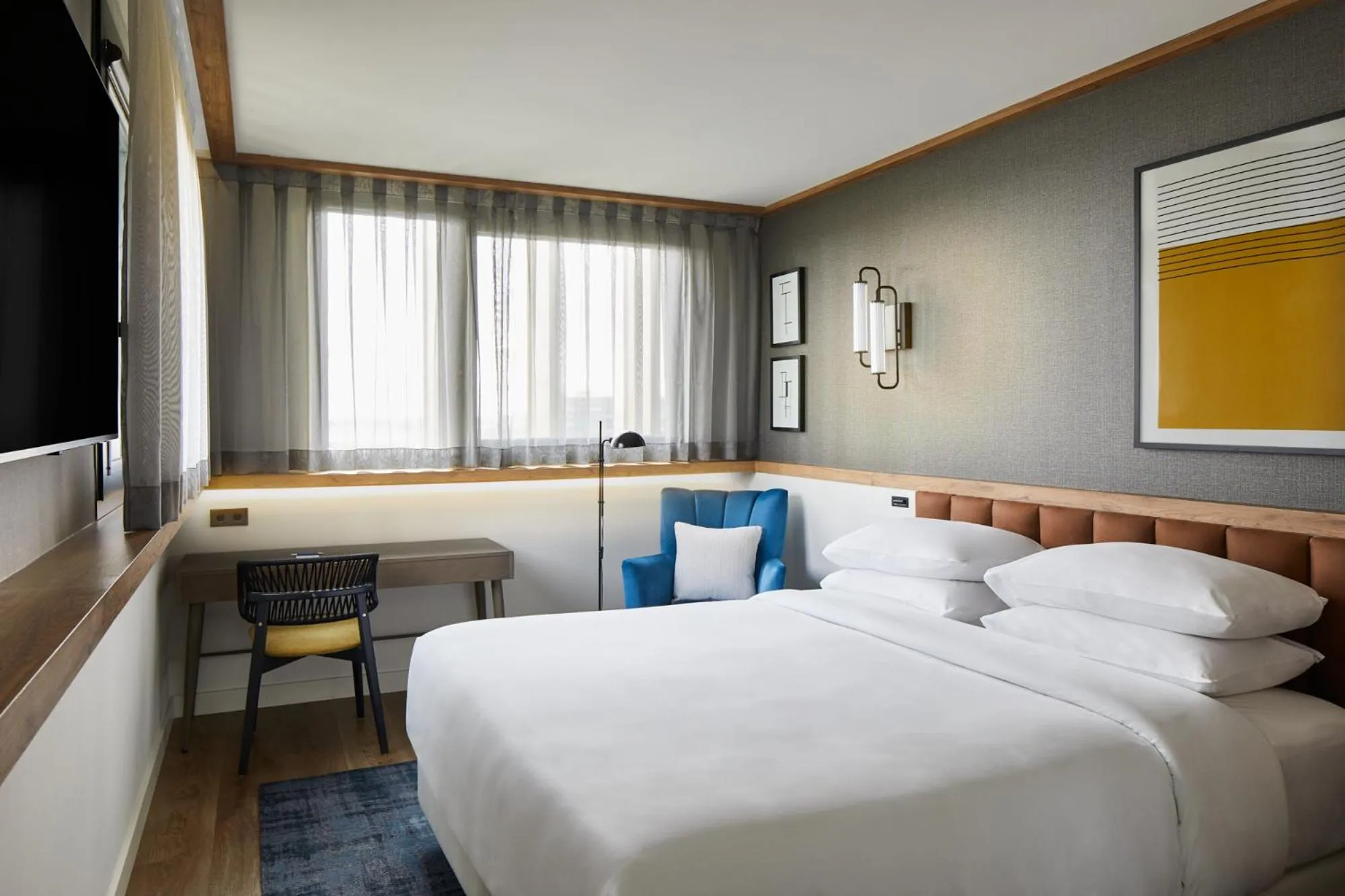 Bed in Four Points by Sheraton Barcelona Airport