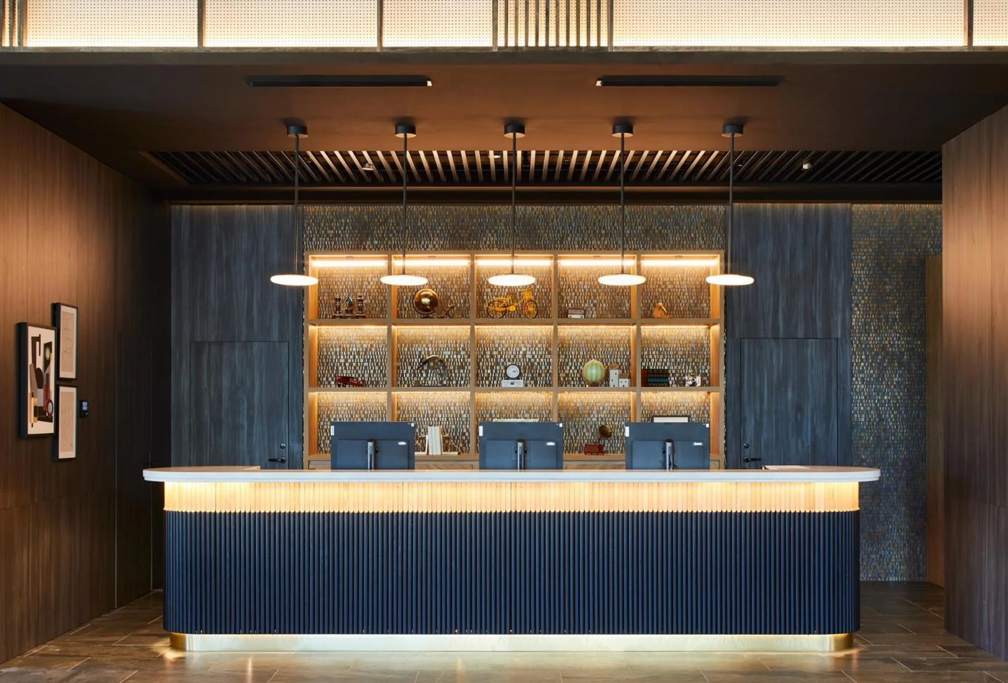 Lobby or reception in Four Points by Sheraton Barcelona Airport