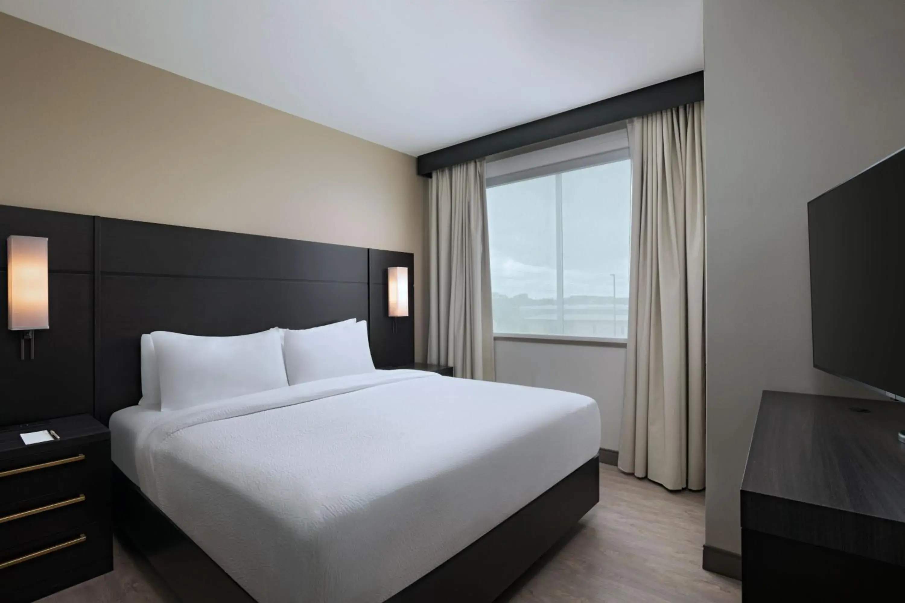 King Studio with Sofa Bed and Adapted Tub - Mobility Accessible in Residence Inn by Marriott Corpus Christi South King Studio with Sofa Bed and Adapted Tub - Mobility Accessible in Residence Inn by Marriott Corpus Christi South