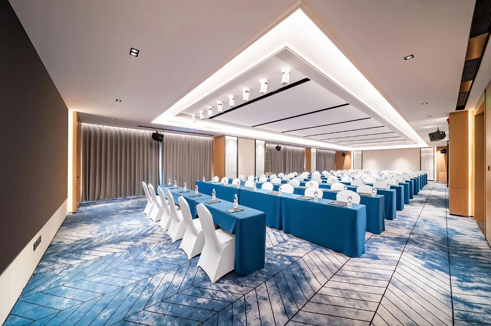 Meeting/conference room in Fairfield by Marriott Shenzhen Dameisha