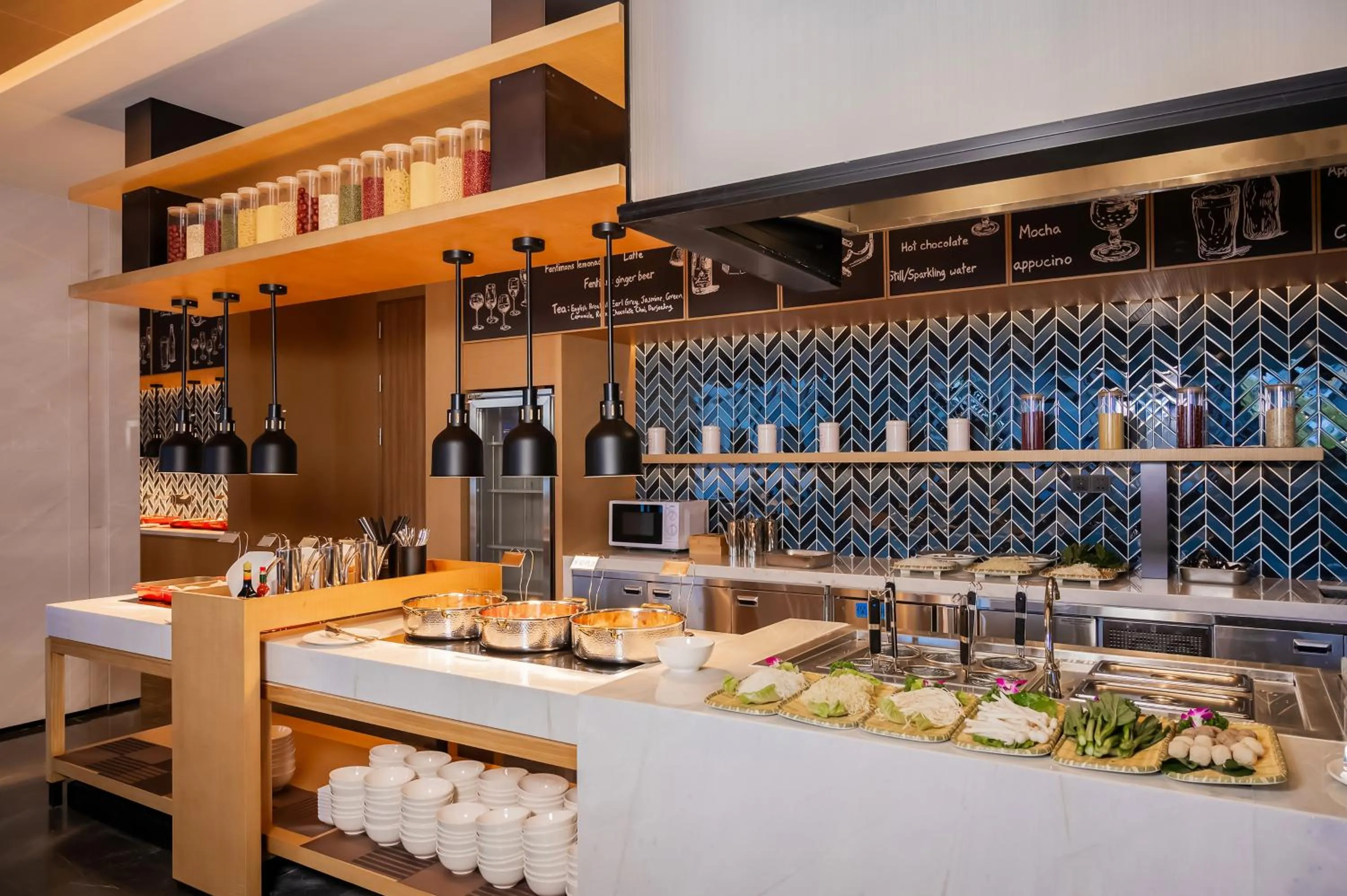 Restaurant/places to eat in Fairfield by Marriott Shenzhen Dameisha