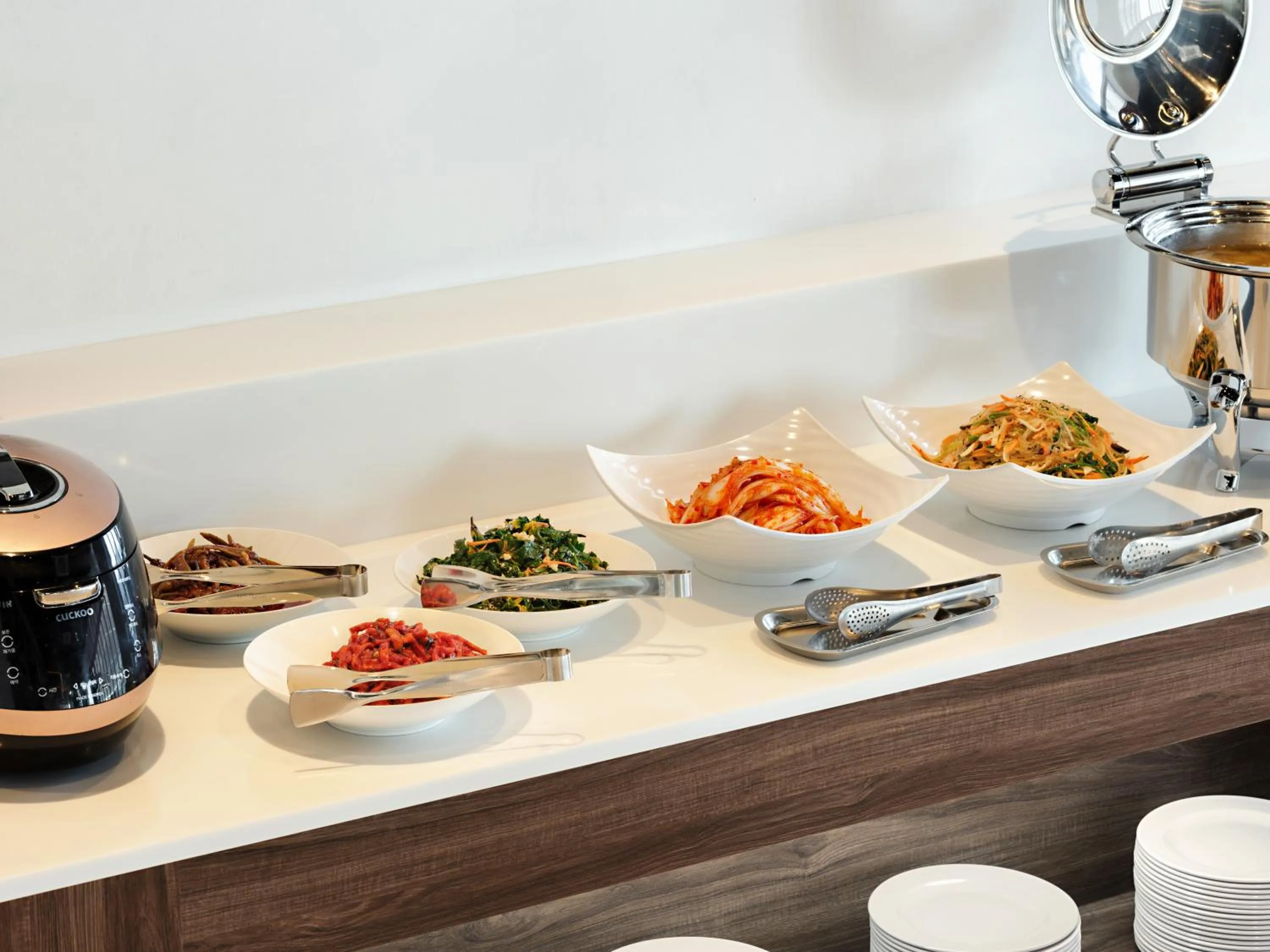 Restaurant/places to eat in Urbanstay Siheung Geobukseom