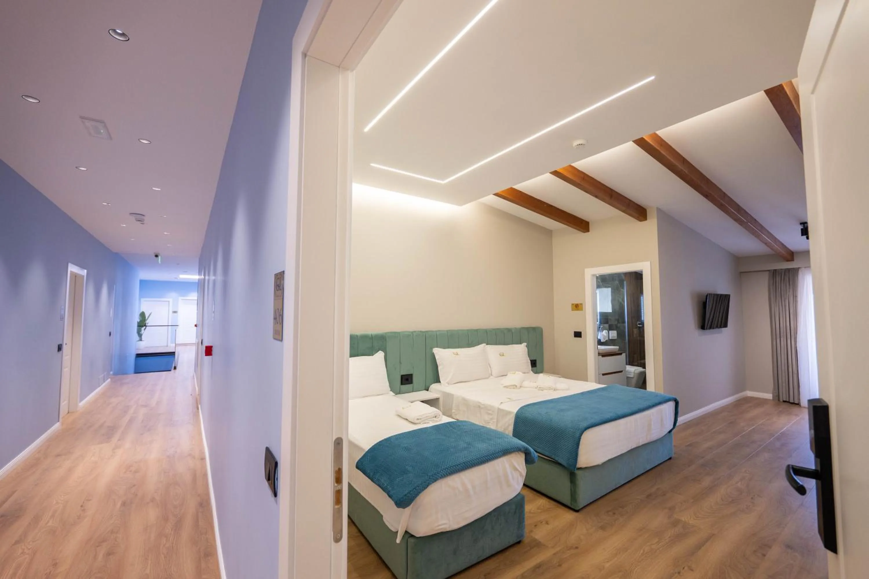 Bed in Golemi Lux Hotel