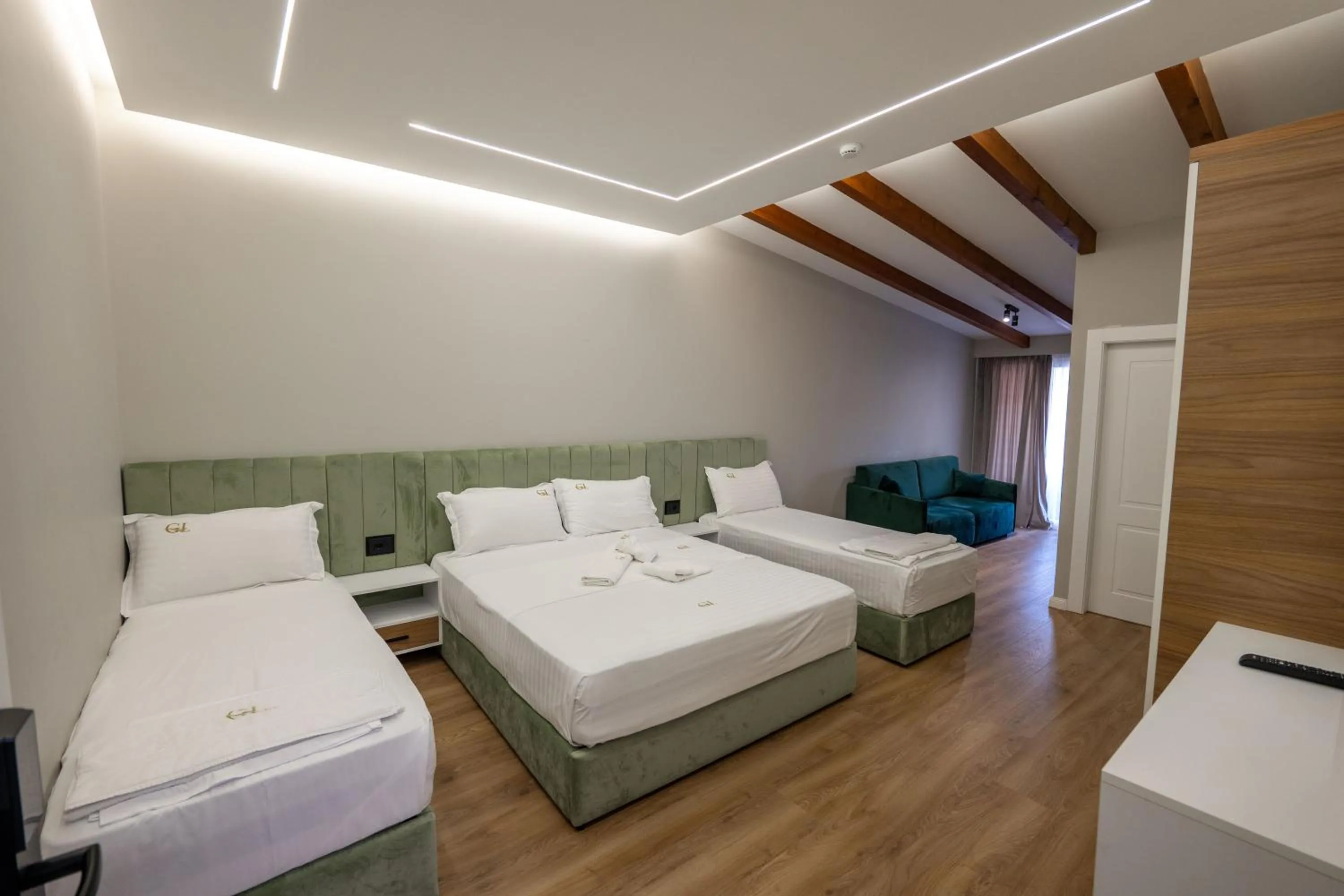 Bed in Golemi Lux Hotel