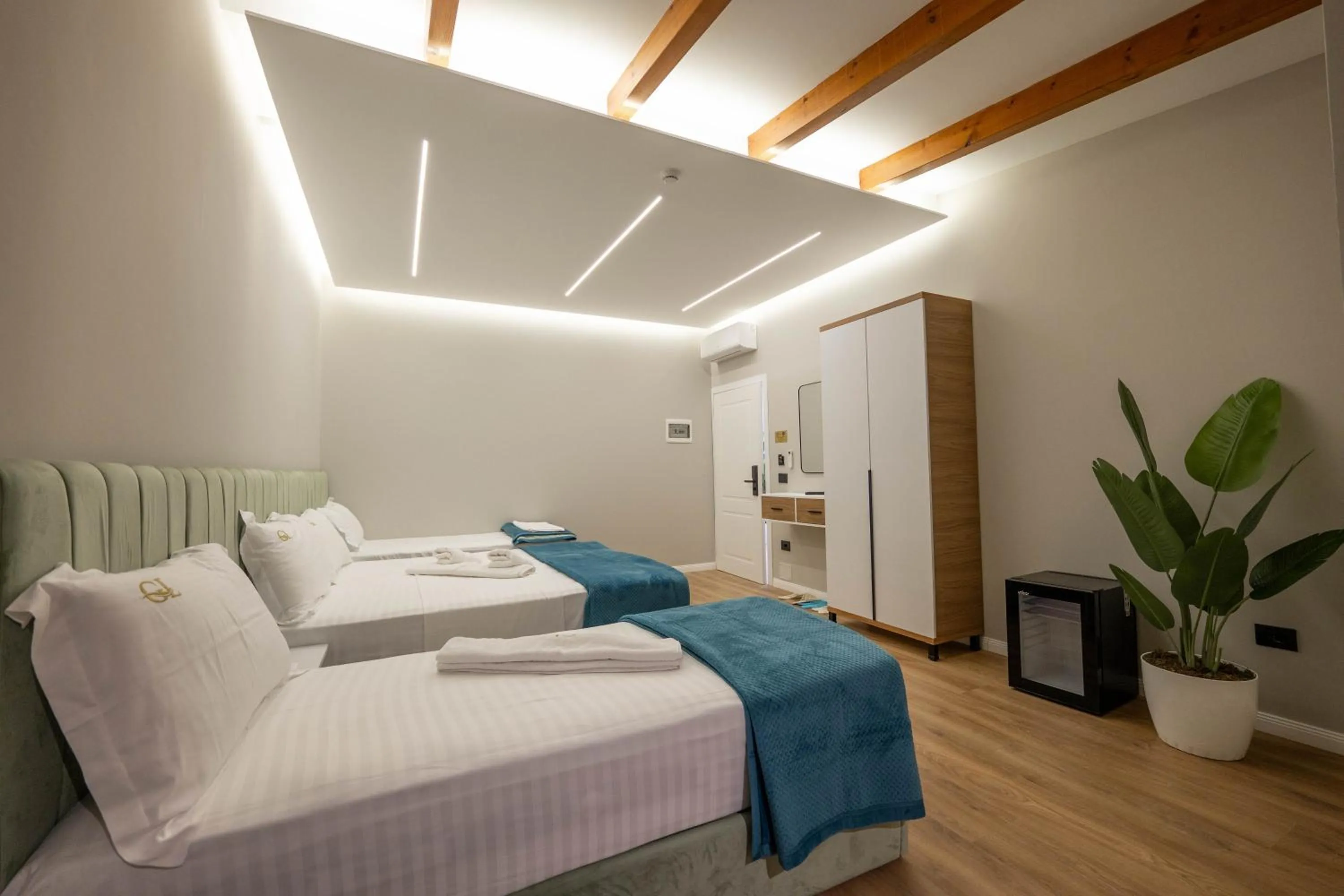 Bed in Golemi Lux Hotel