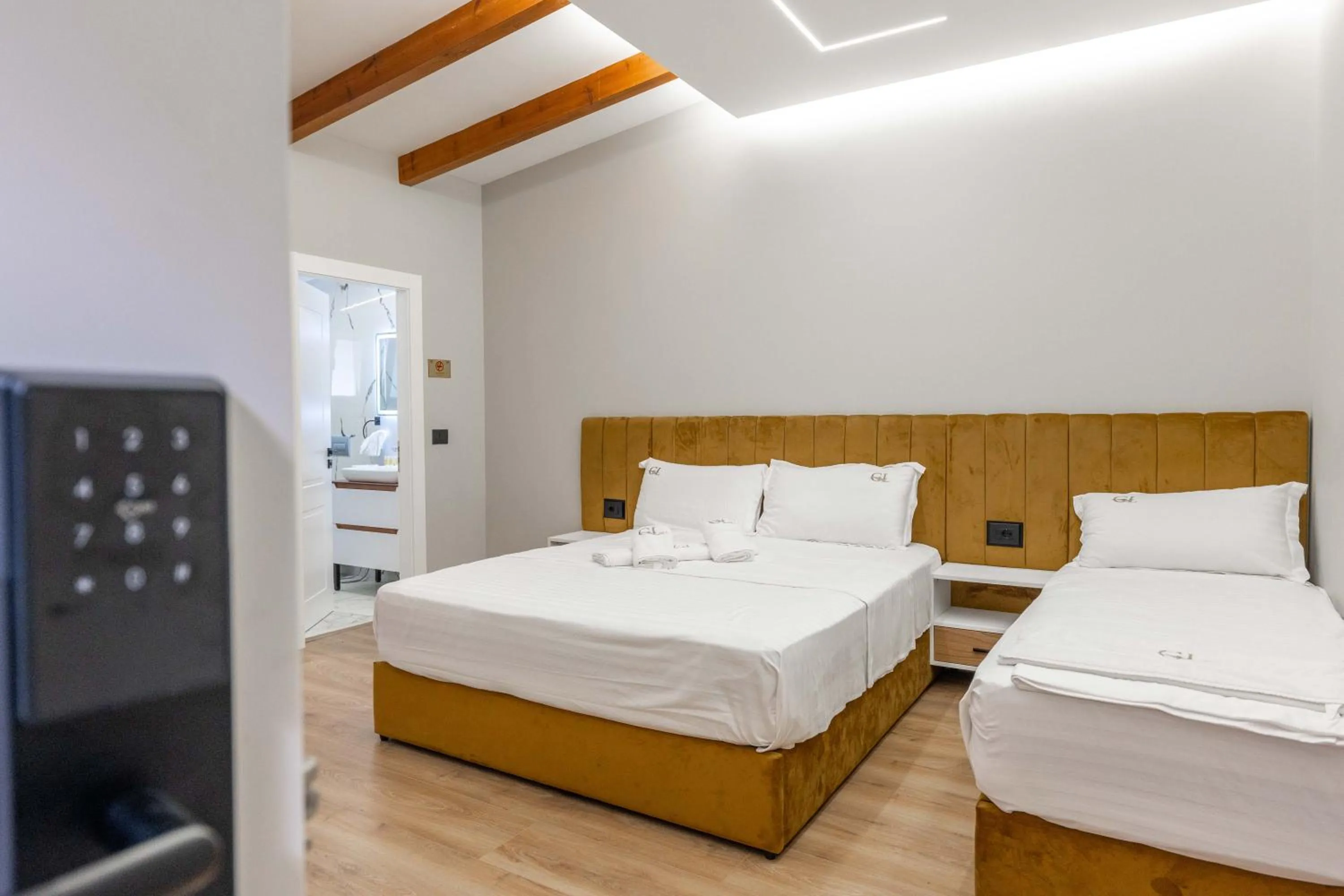 Bed in Golemi Lux Hotel