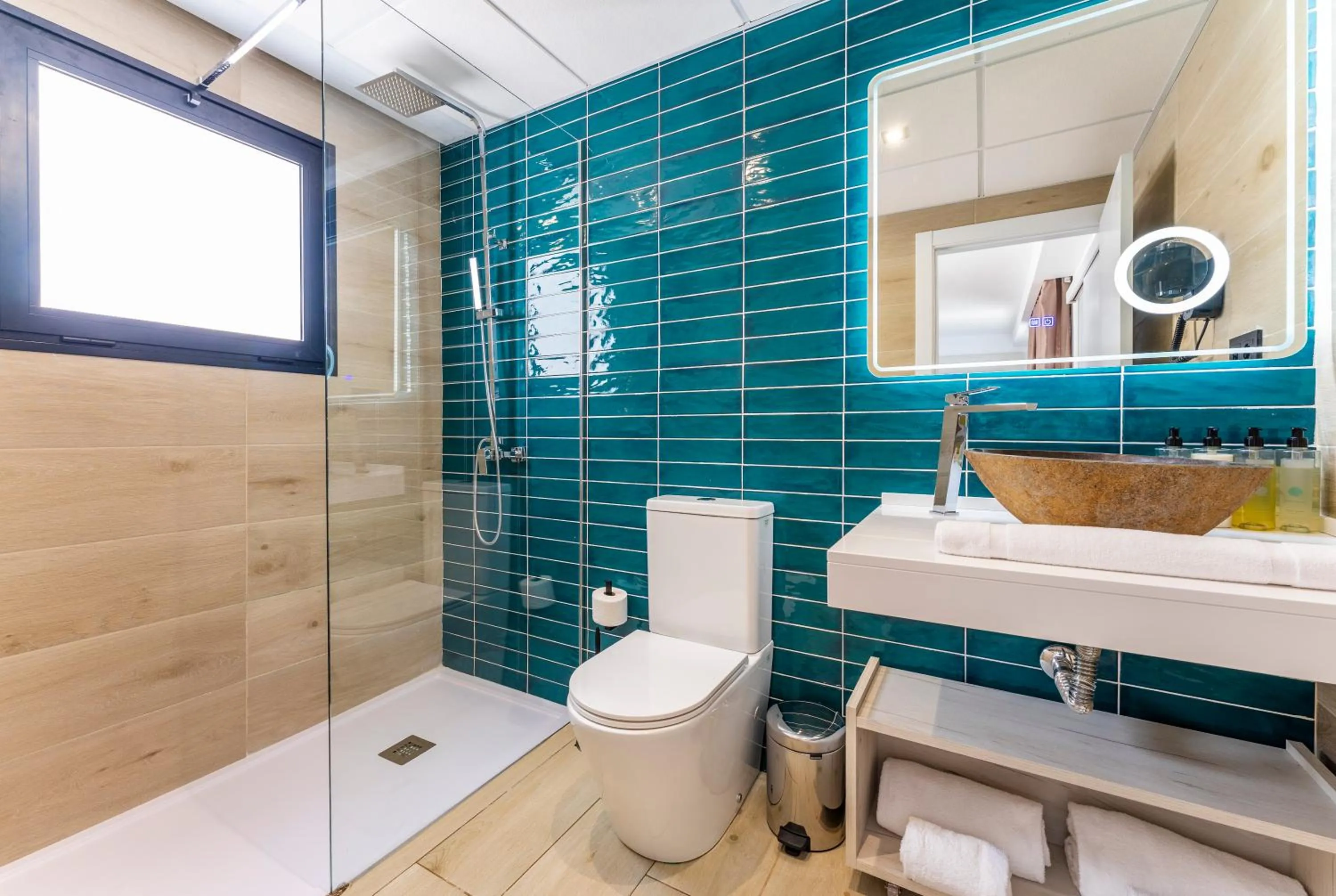 Toilet in Bakour Lanzarote Splash