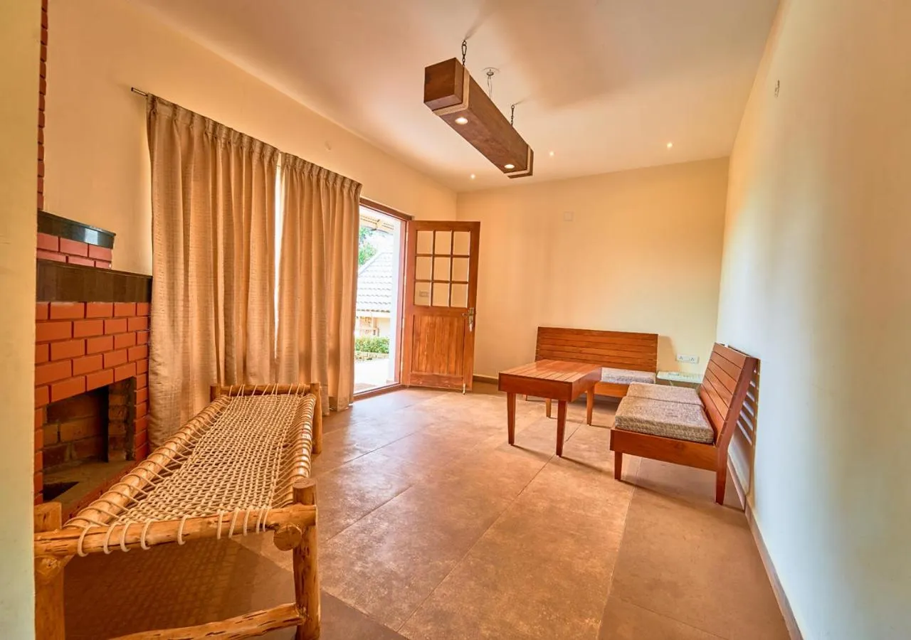 Dining area in AJ Gable Clouds Ooty by VOYE HOMES - Serene Stay Near Avalanche Emerald Lake