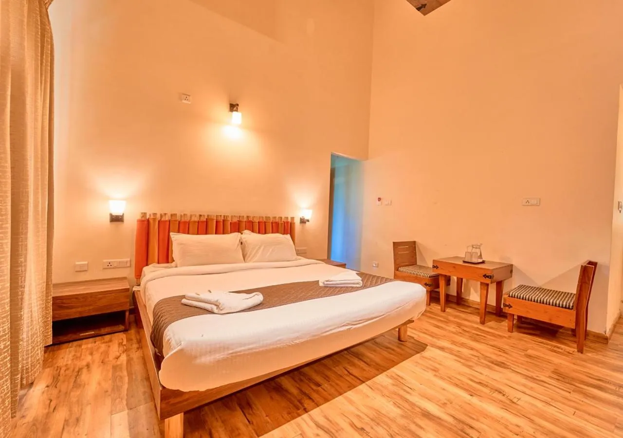 Bed in AJ Gable Clouds Ooty by VOYE HOMES - Serene Stay Near Avalanche Emerald Lake