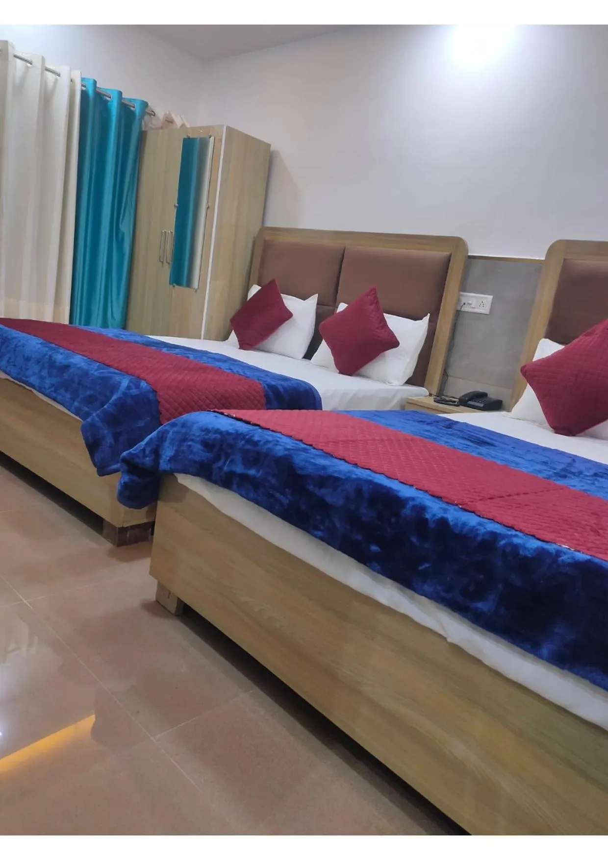 Photo of the whole room in Hotel Sheeri Inn