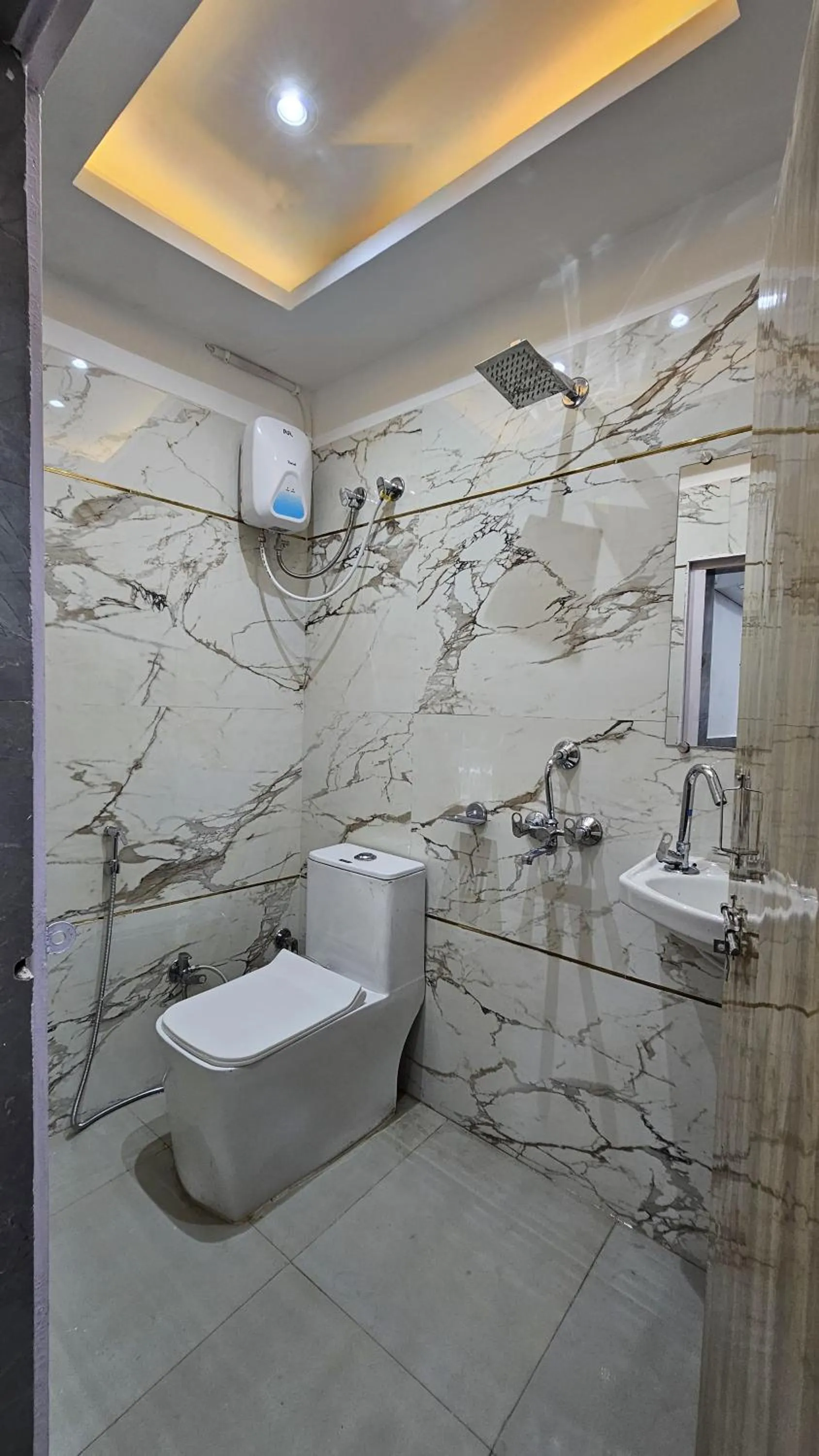 towels in Hotel Sheeri Inn