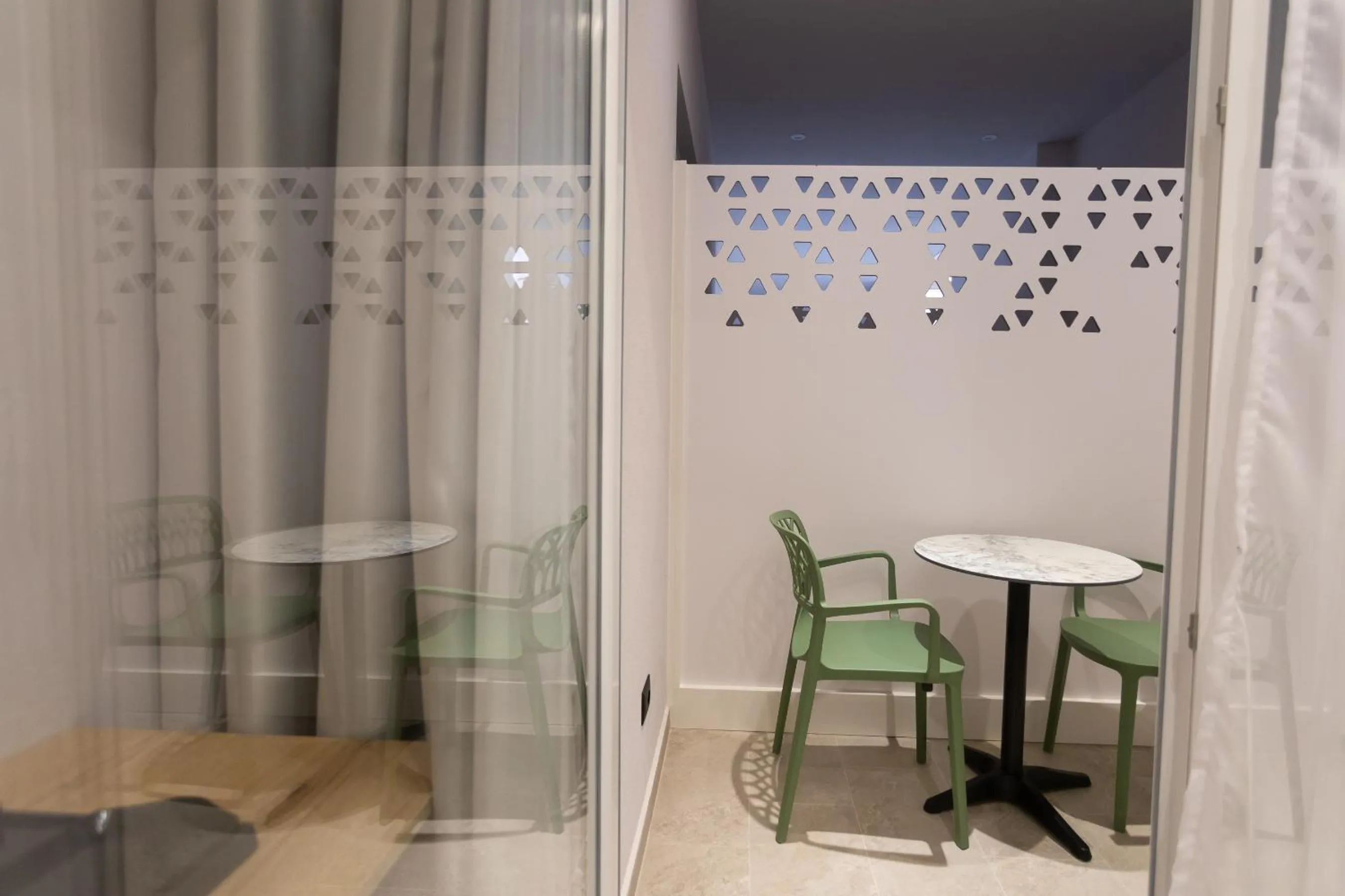 Dining area in Nayel Hotel