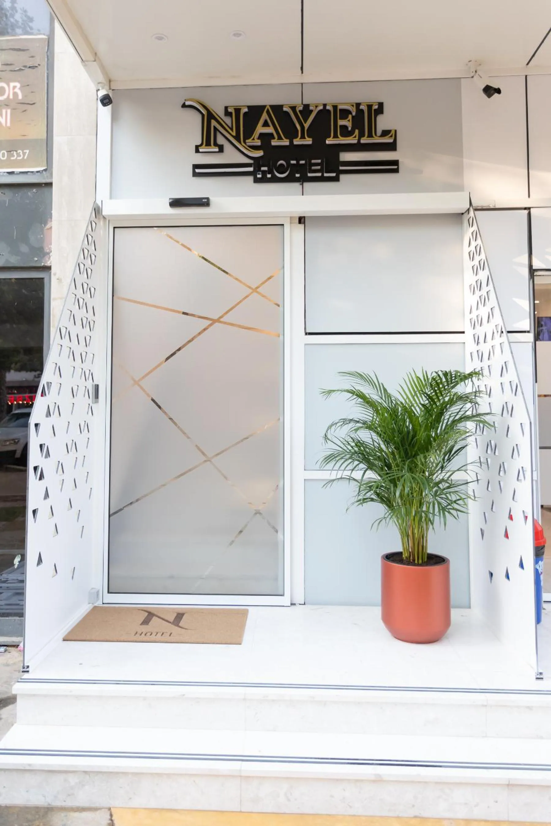Facade/entrance in Nayel Hotel