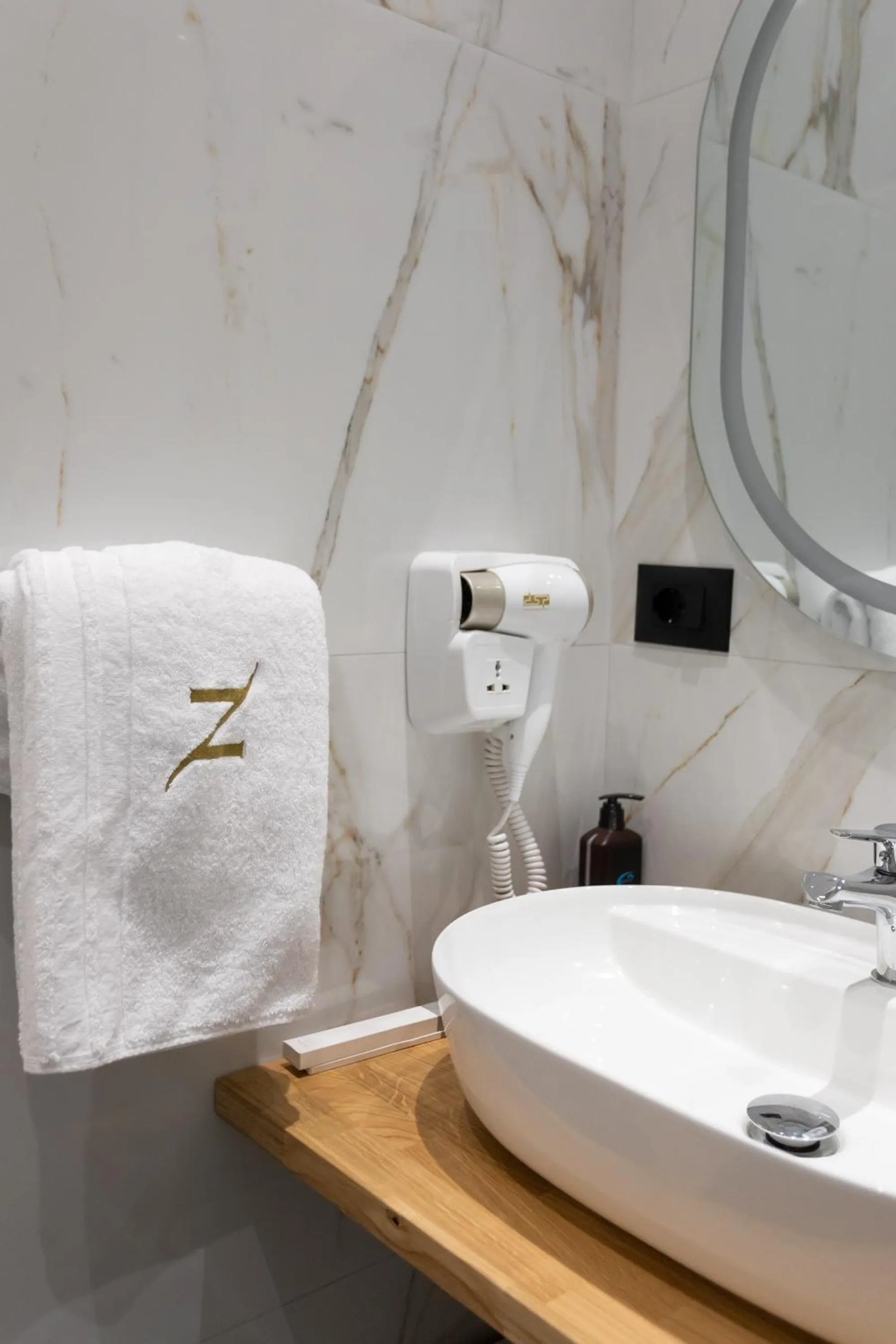 Bathroom in Nayel Hotel