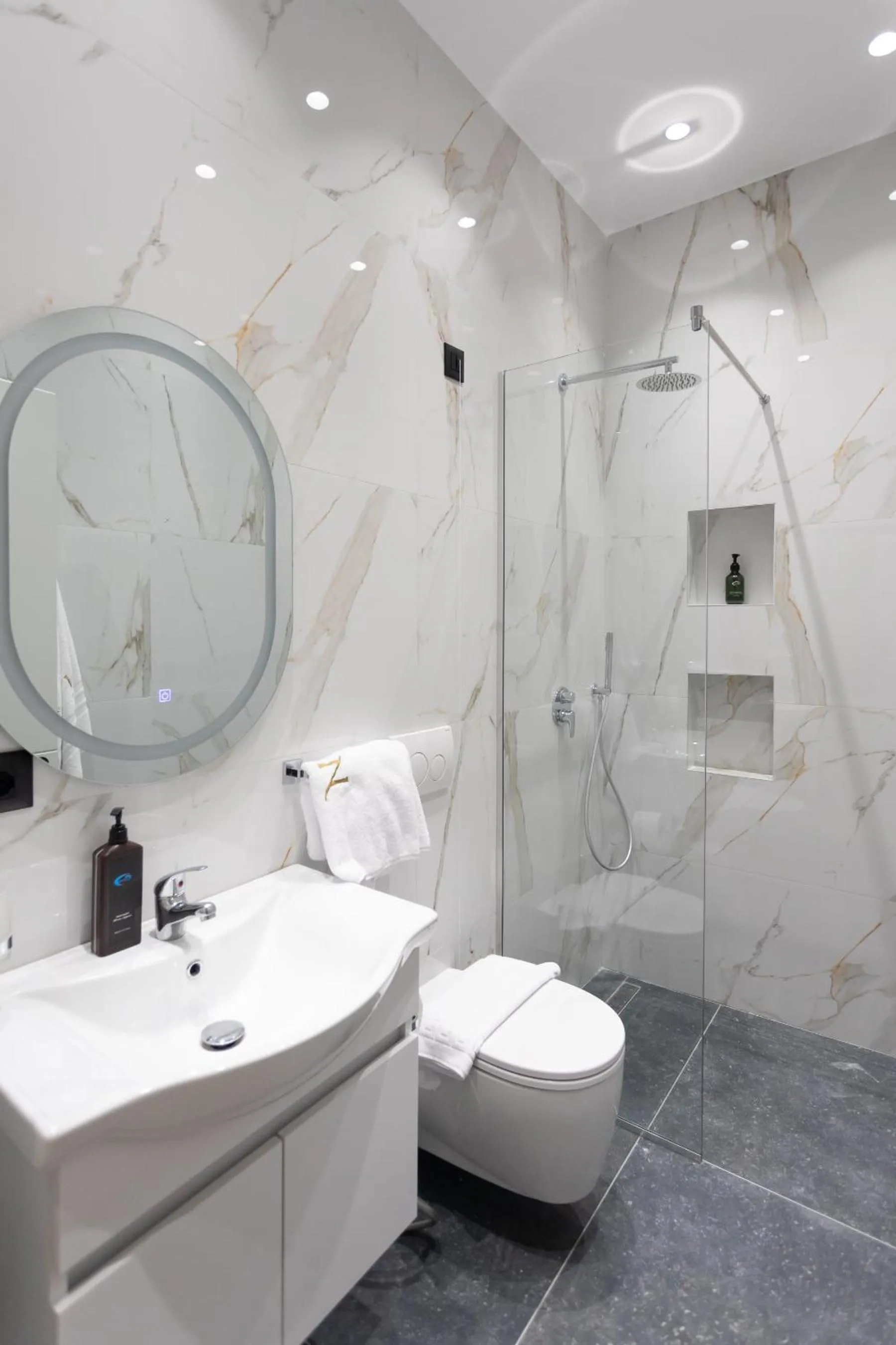 Toilet in Nayel Hotel