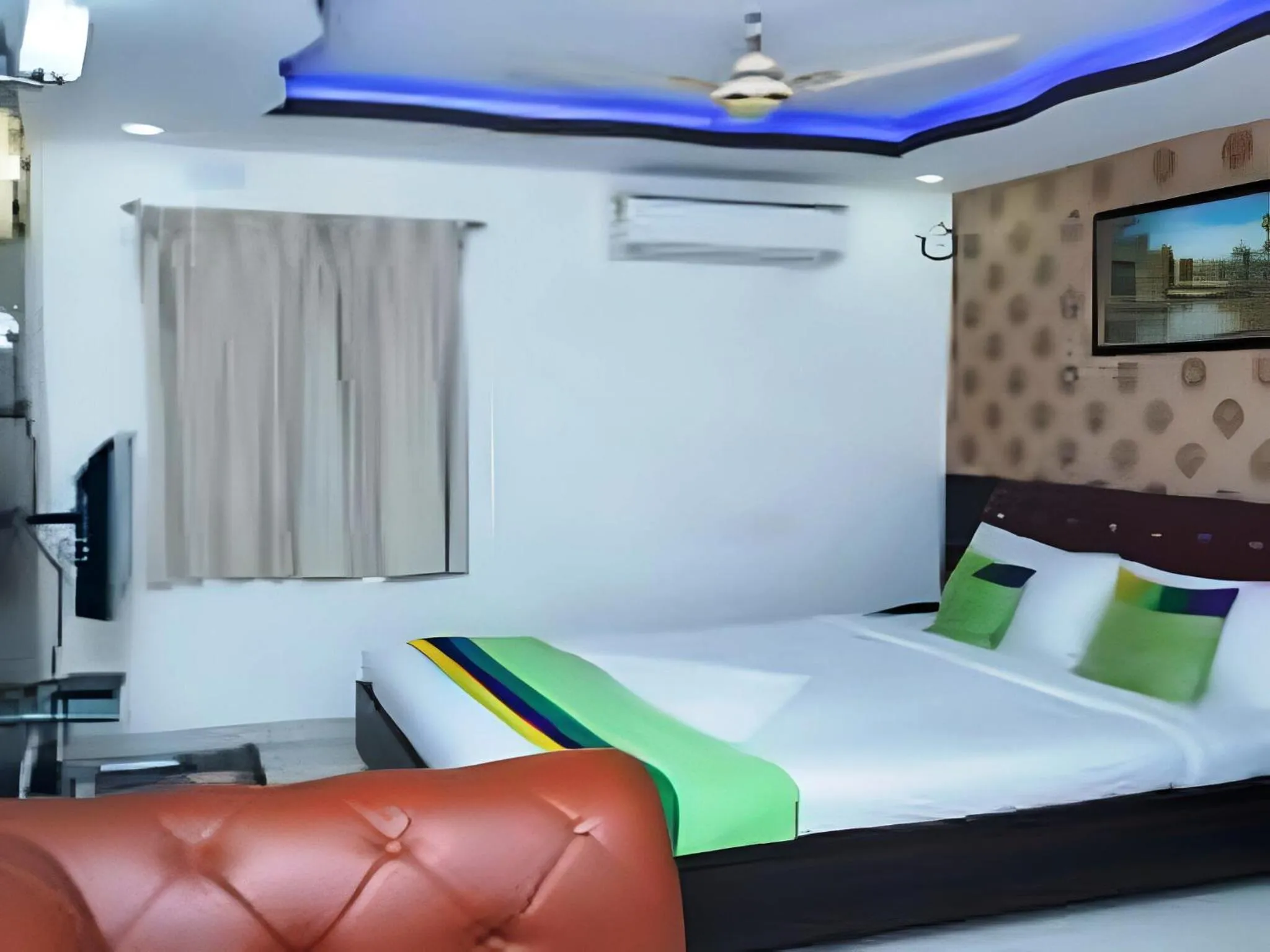Bedroom, Bed in Palani Andavar