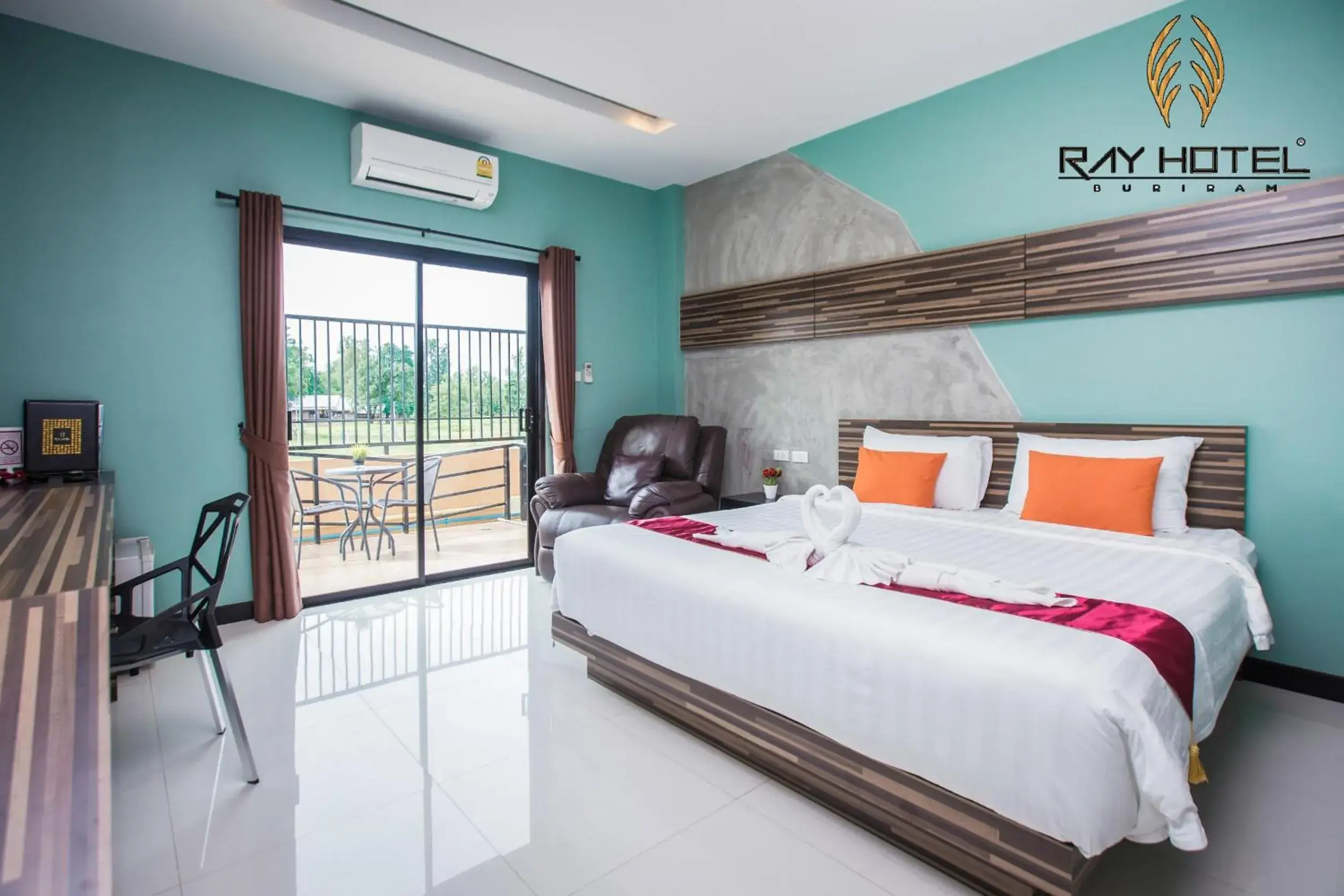 Executive Double Room in Ray Hotel Buriram Executive Double Room in Ray Hotel Buriram