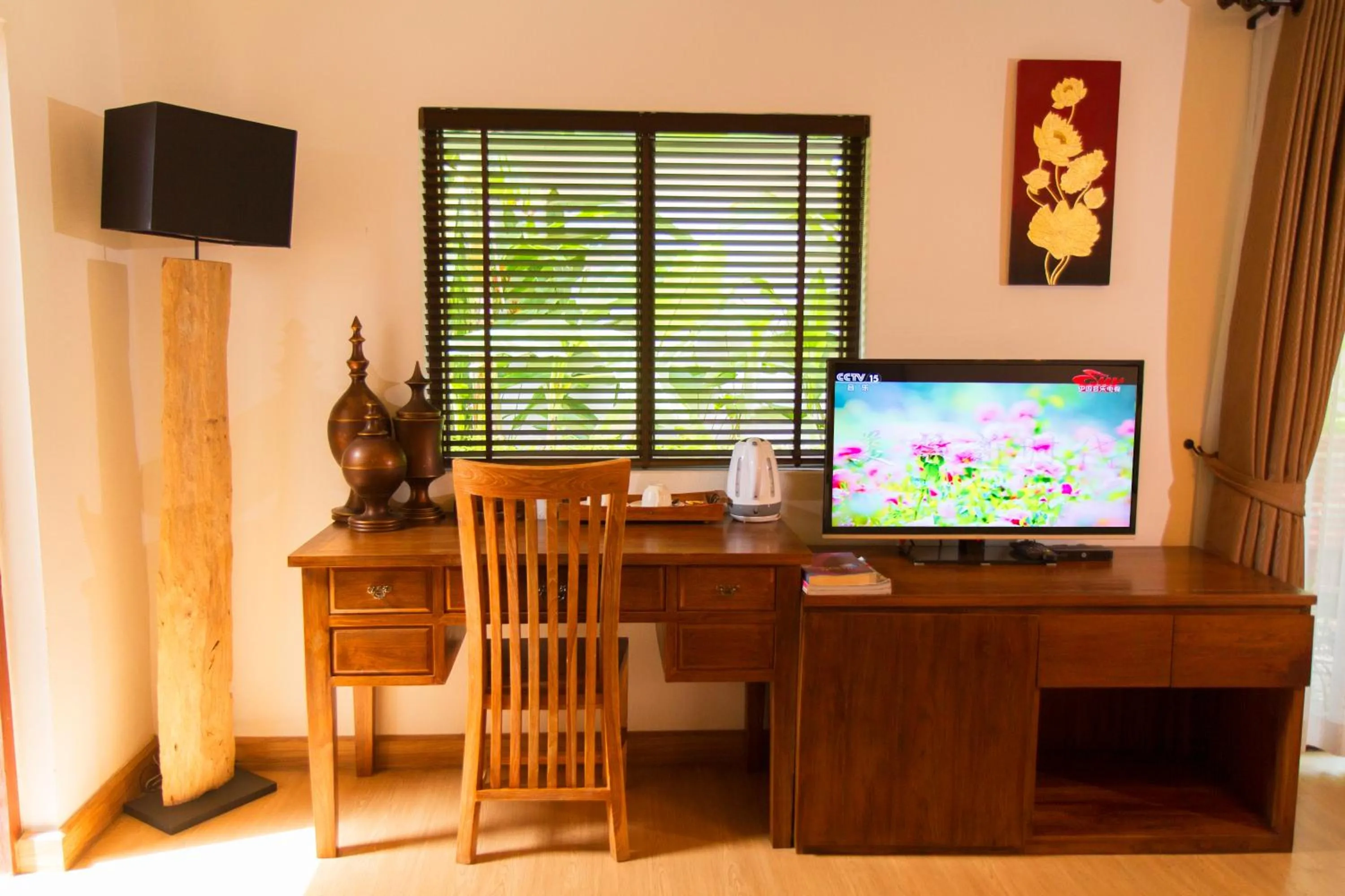 TV and multimedia in E-outfitting Boutique Chiang Mai