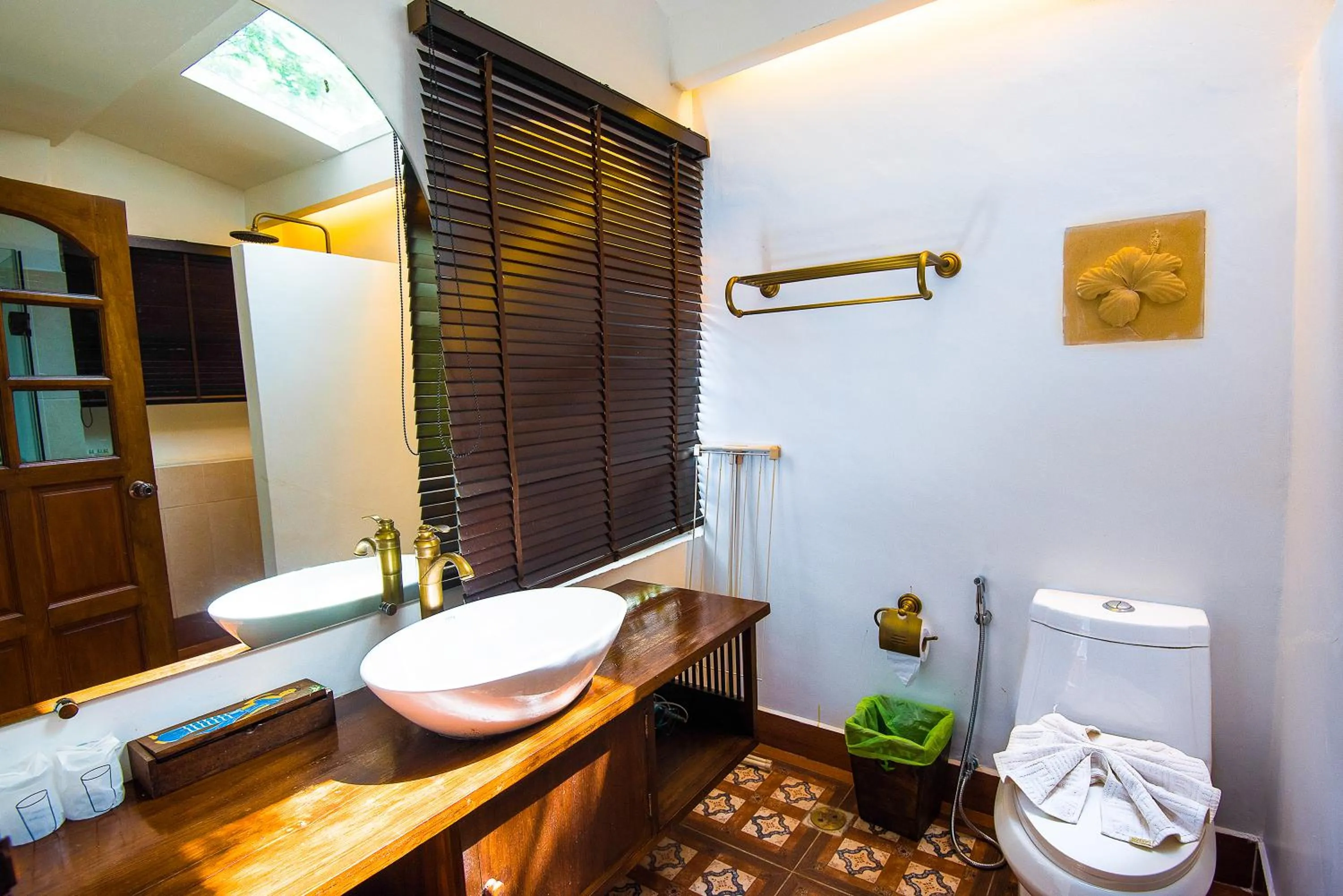 Toilet in E-outfitting Boutique Chiang Mai