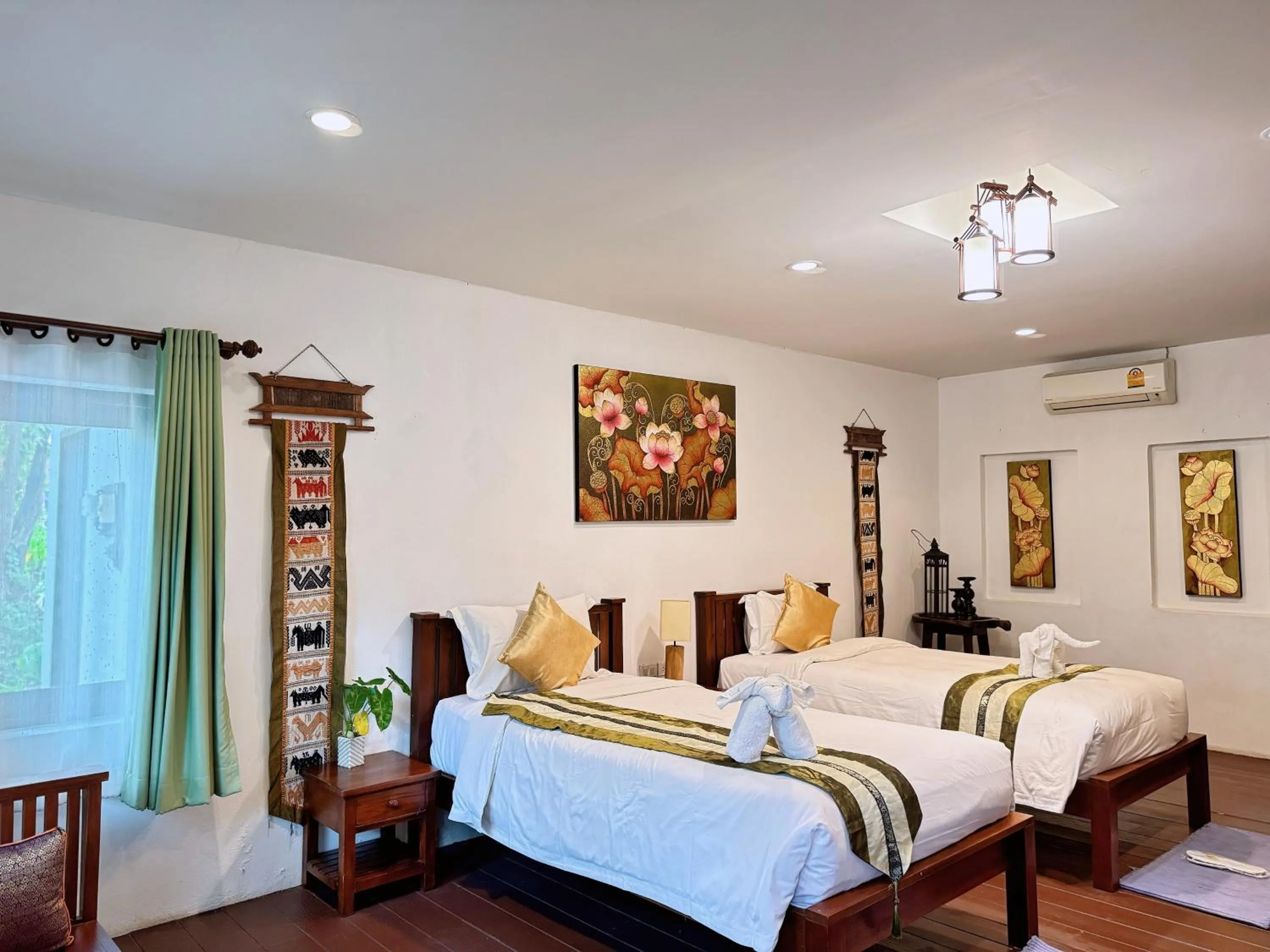 Bed in E-outfitting Boutique Chiang Mai