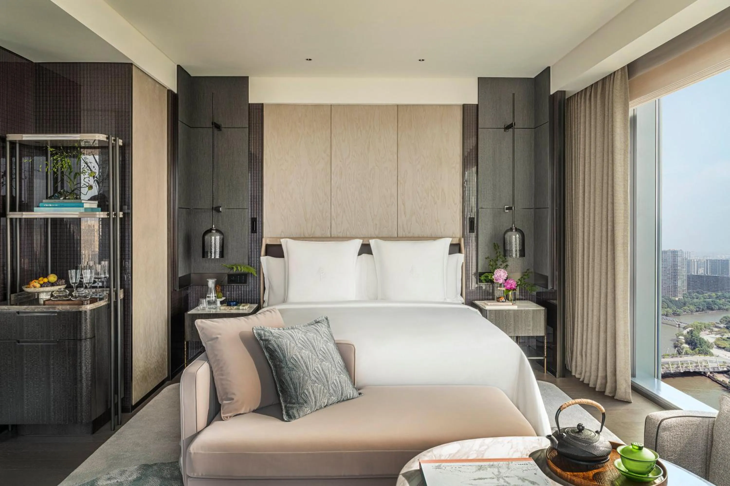 Bedroom in Four Seasons Hotel Hangzhou at Hangzhou Centre