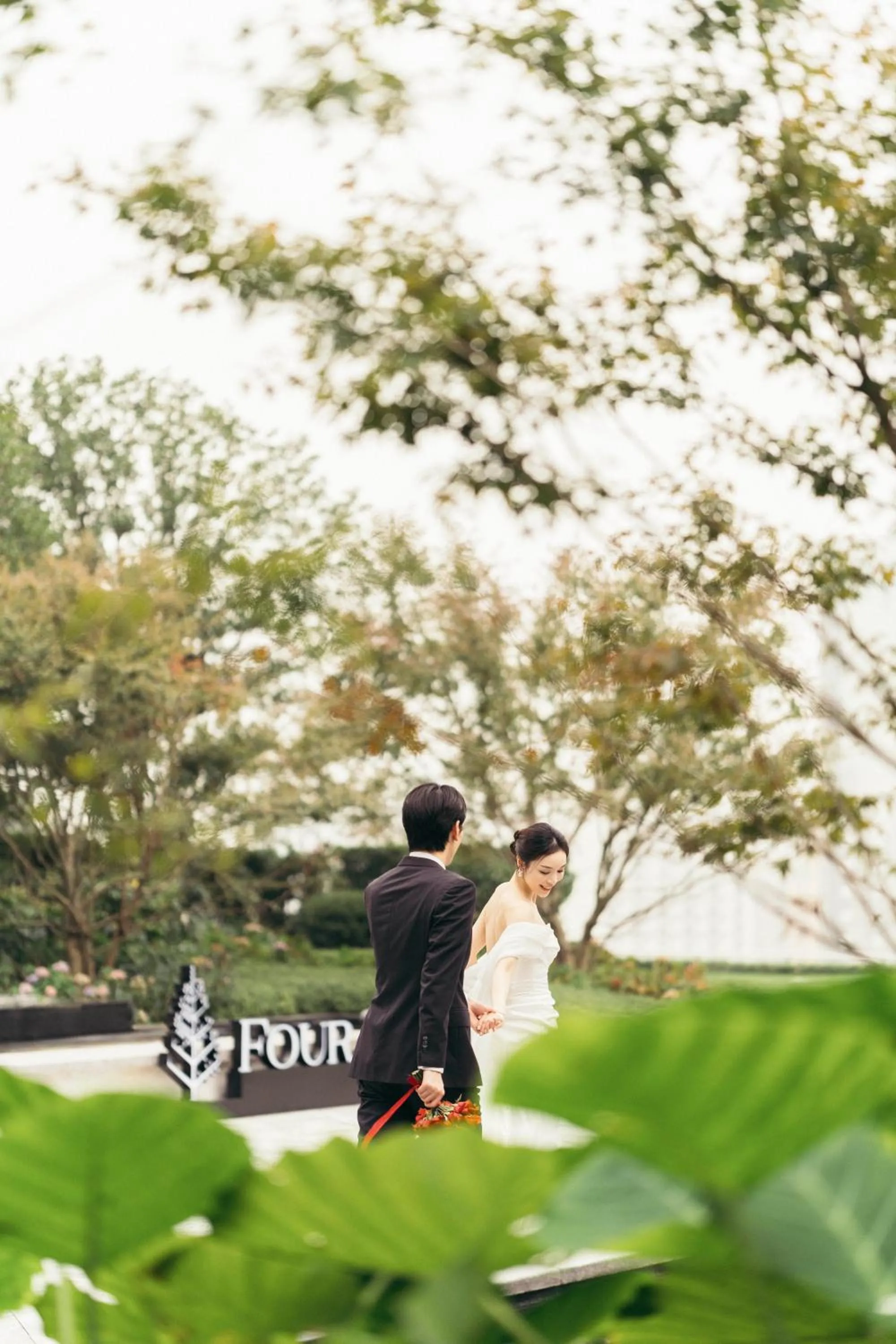 Garden in Four Seasons Hotel Hangzhou at Hangzhou Centre