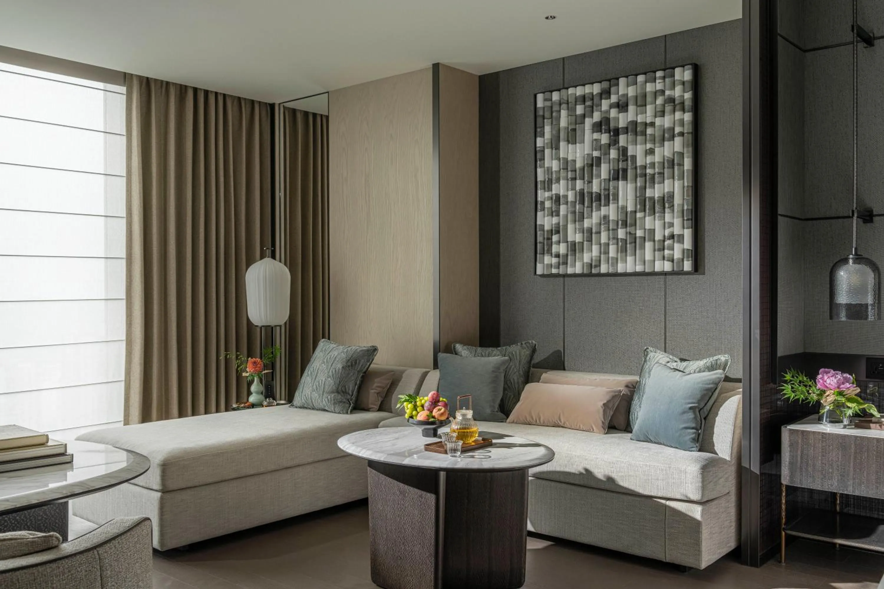 Seating area in Four Seasons Hotel Hangzhou at Hangzhou Centre