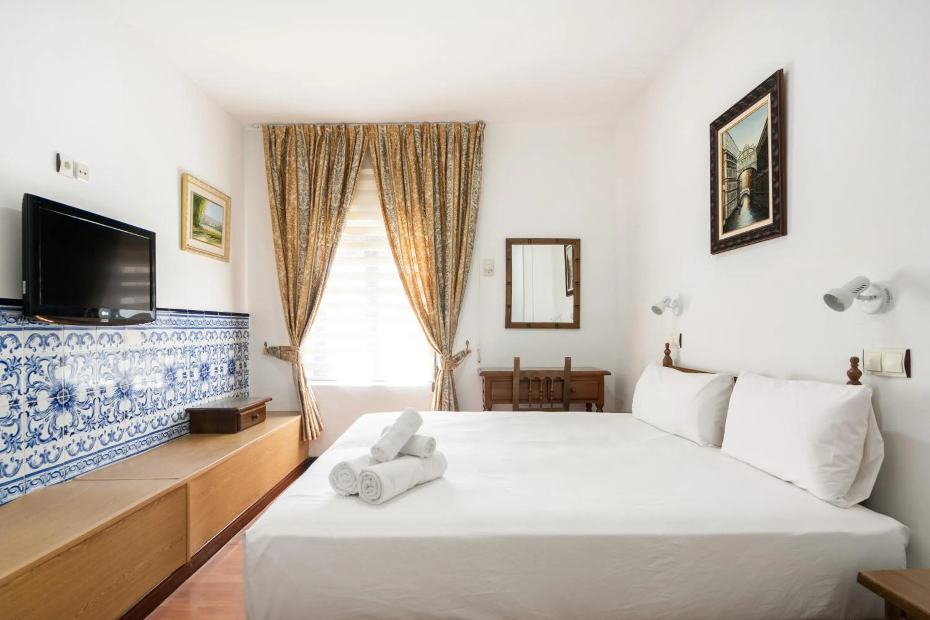 Bed in Hotel La Quinta de Santillán