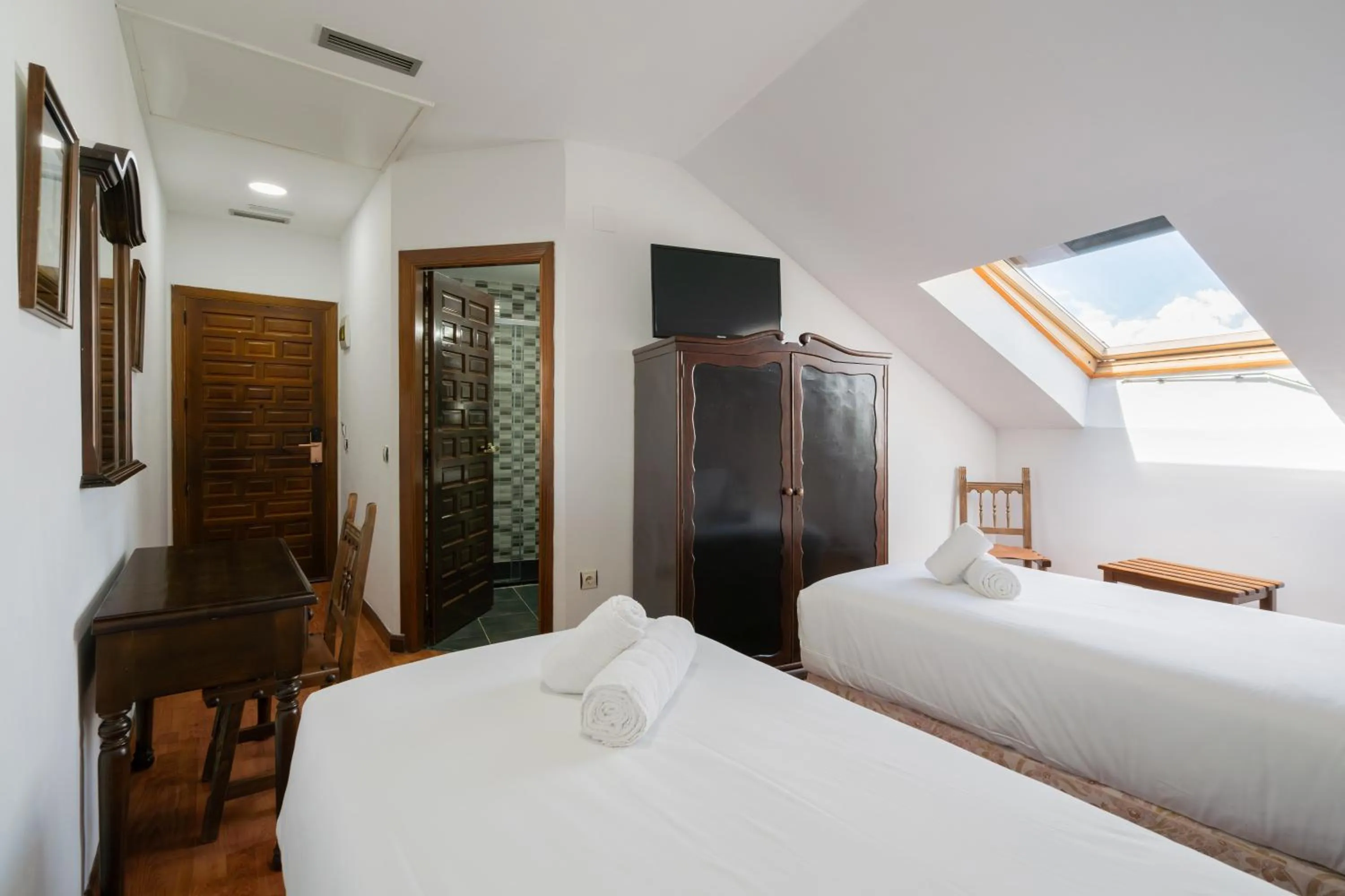 Bed in Hotel La Quinta de Santillán