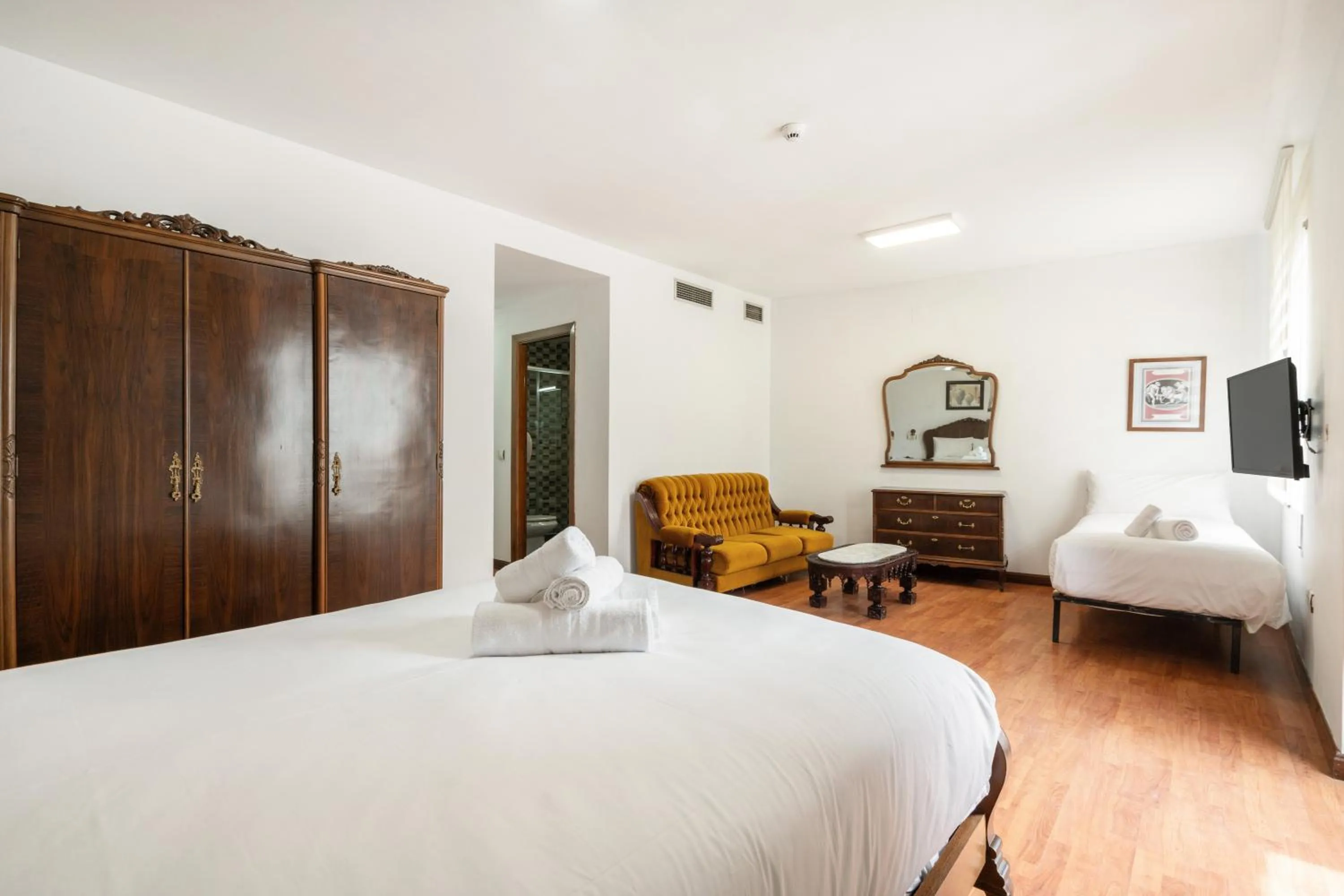 Bed in Hotel La Quinta de Santillán