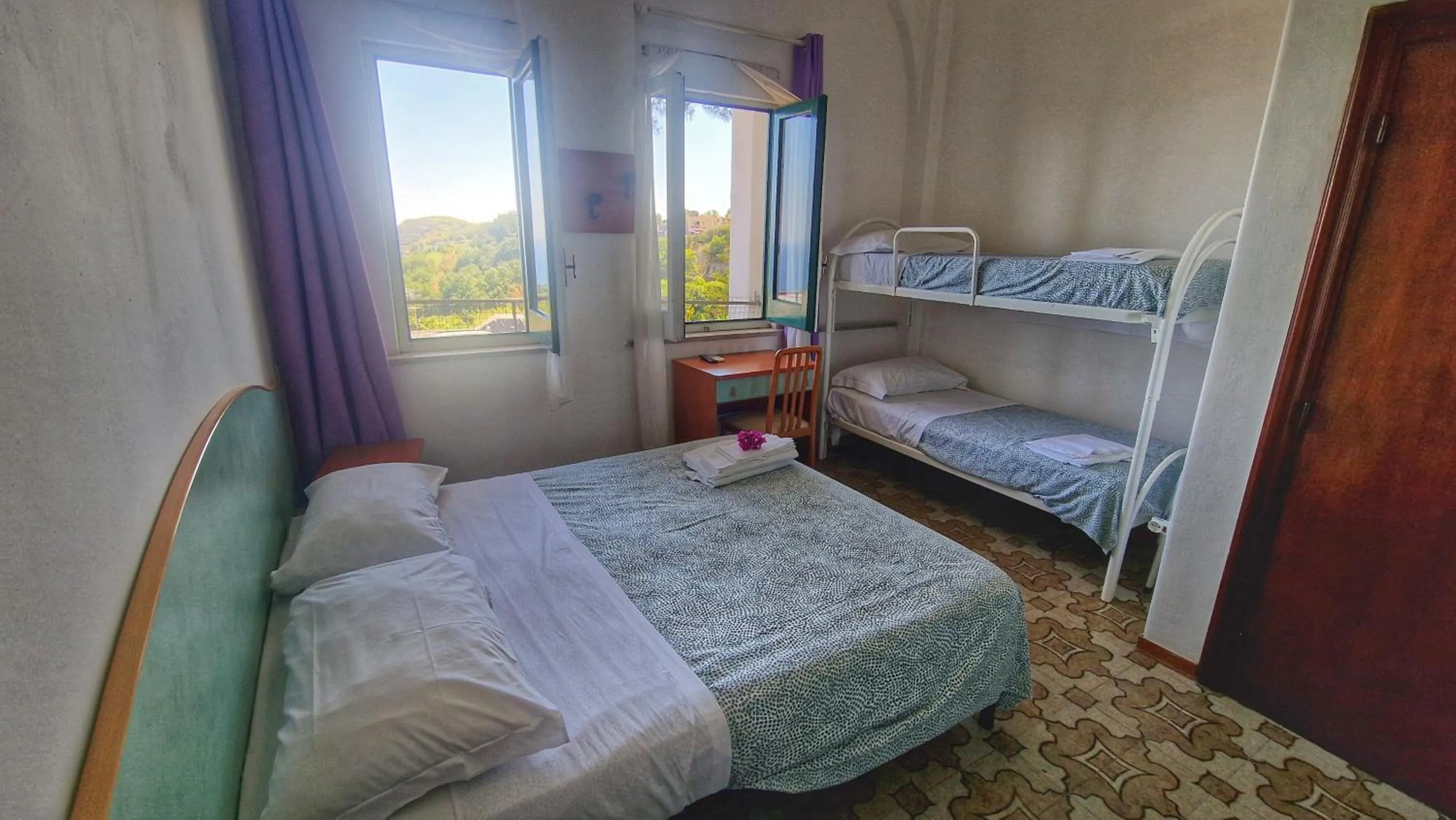 Bedroom, Bed in Hotel Bellavista