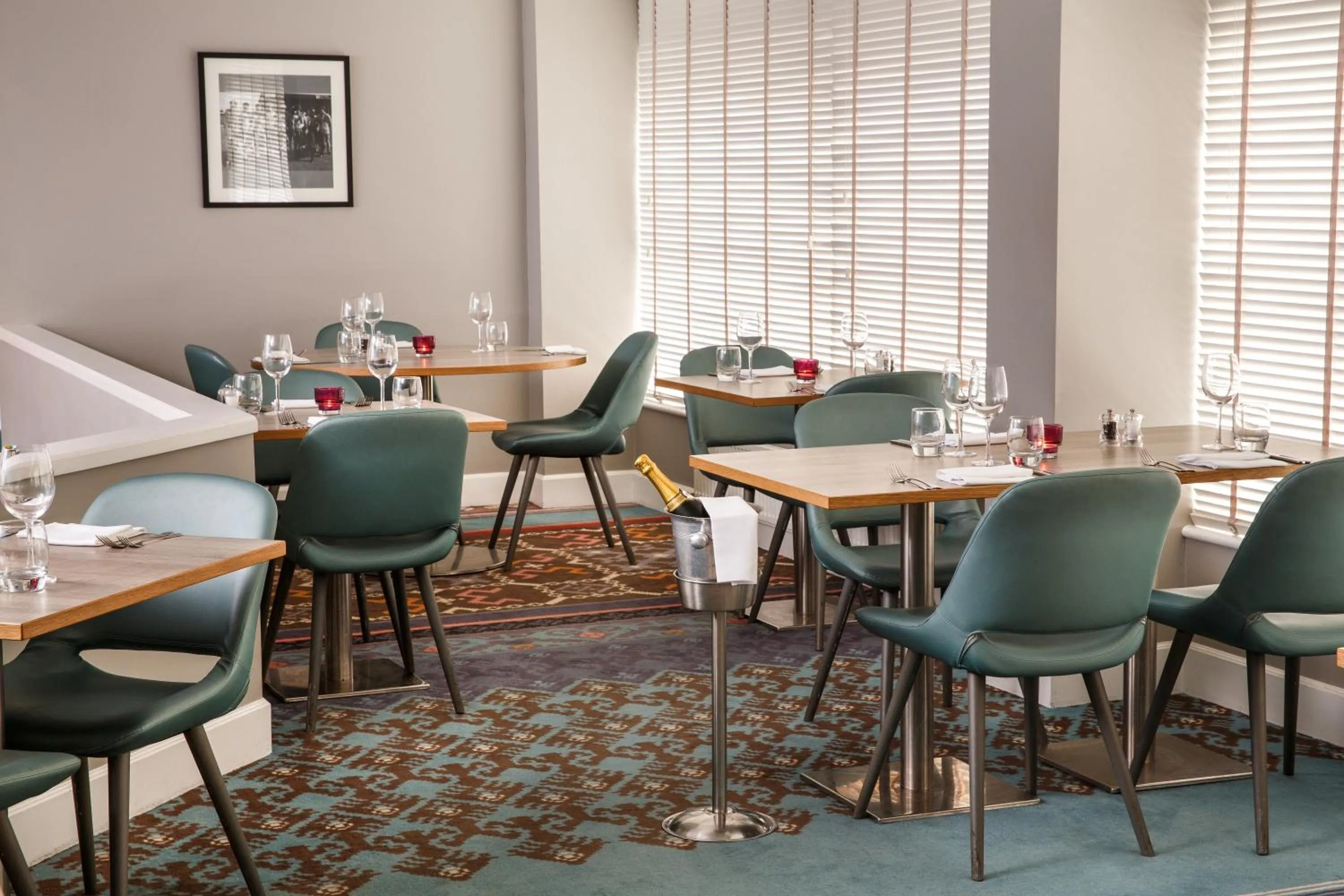 Restaurant/Places to Eat in Mercure London Watford Hotel