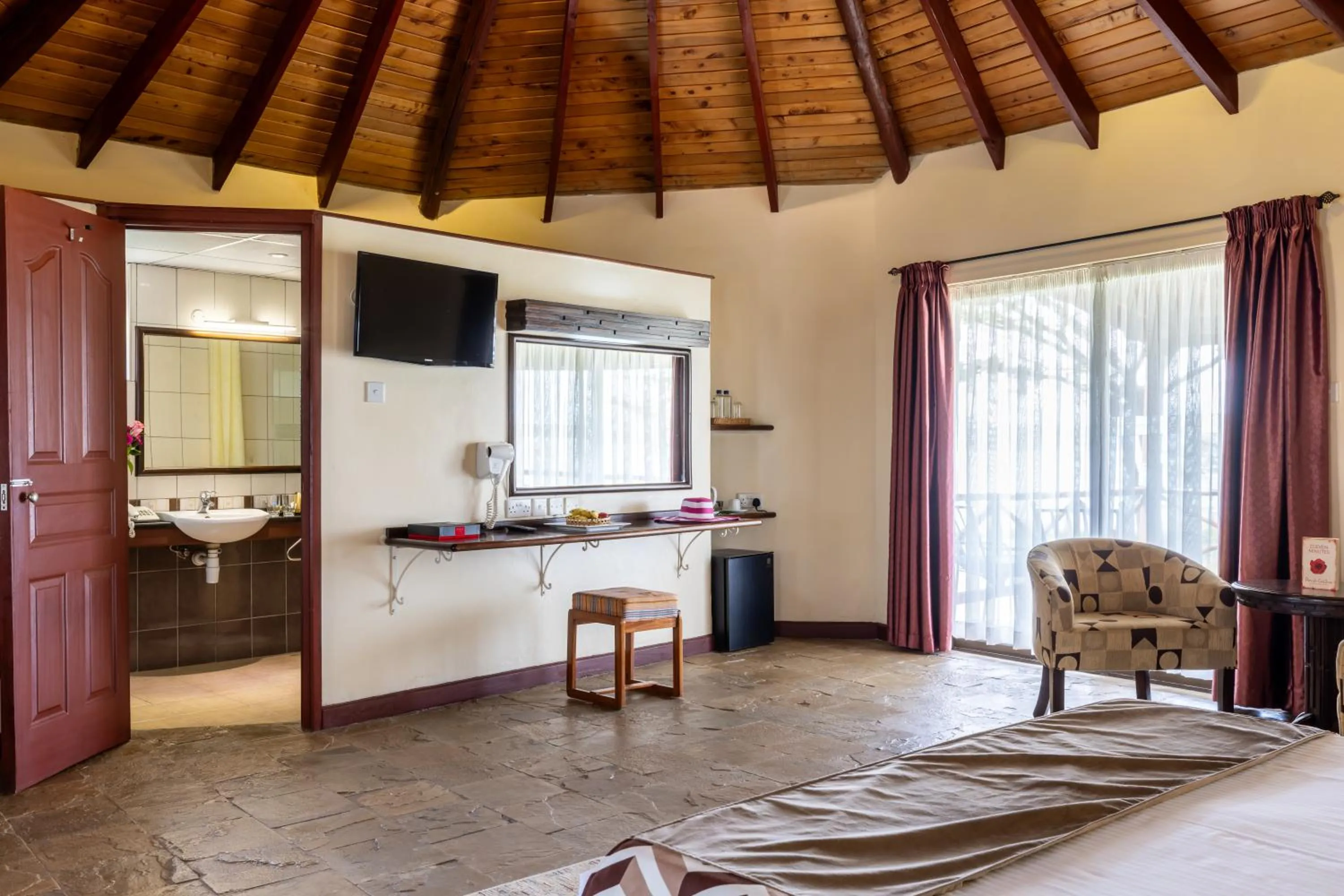 Bed in Sentrim Elementaita Lodge