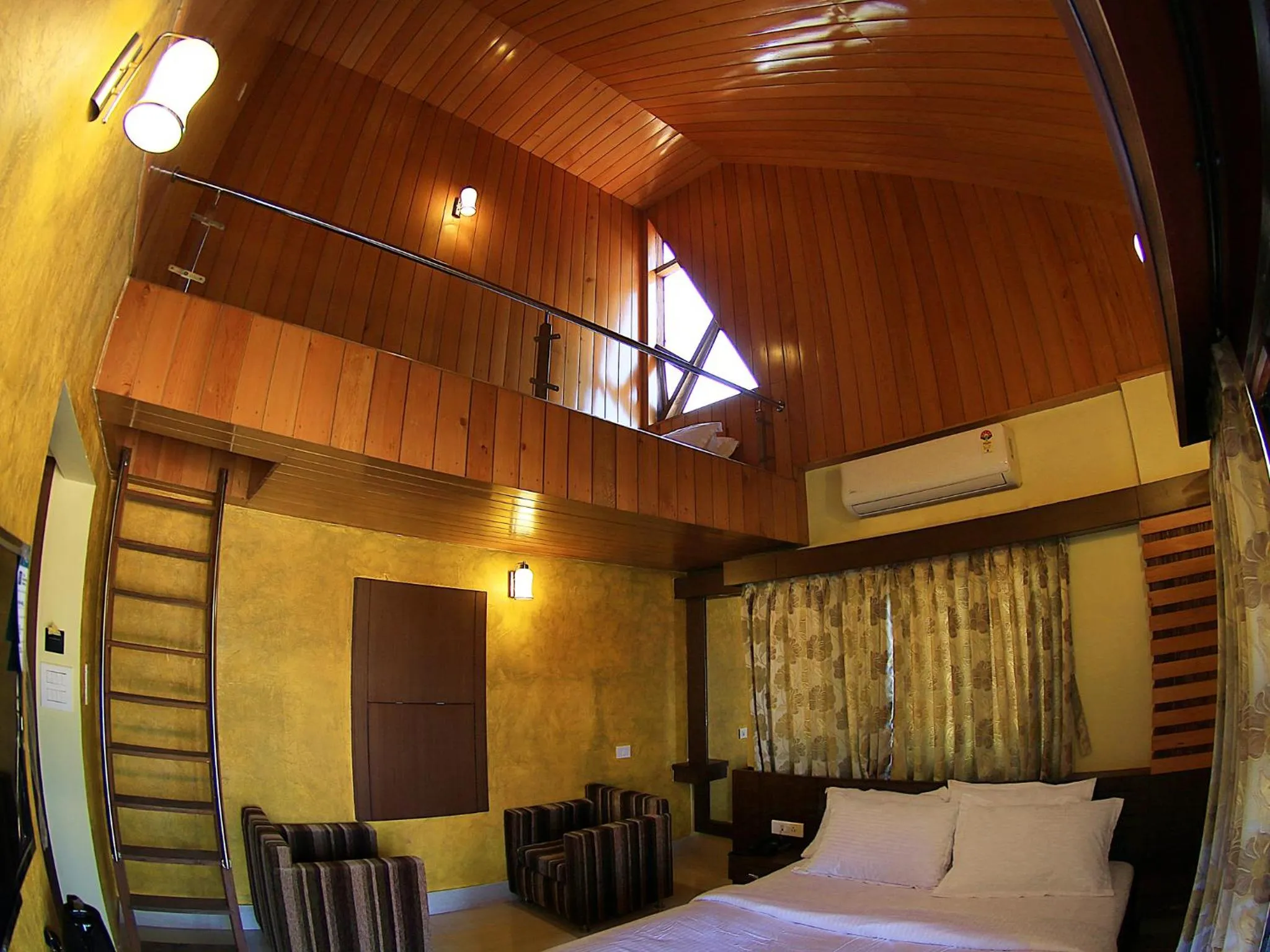 Photo of the whole room in The Reserve Gorumara