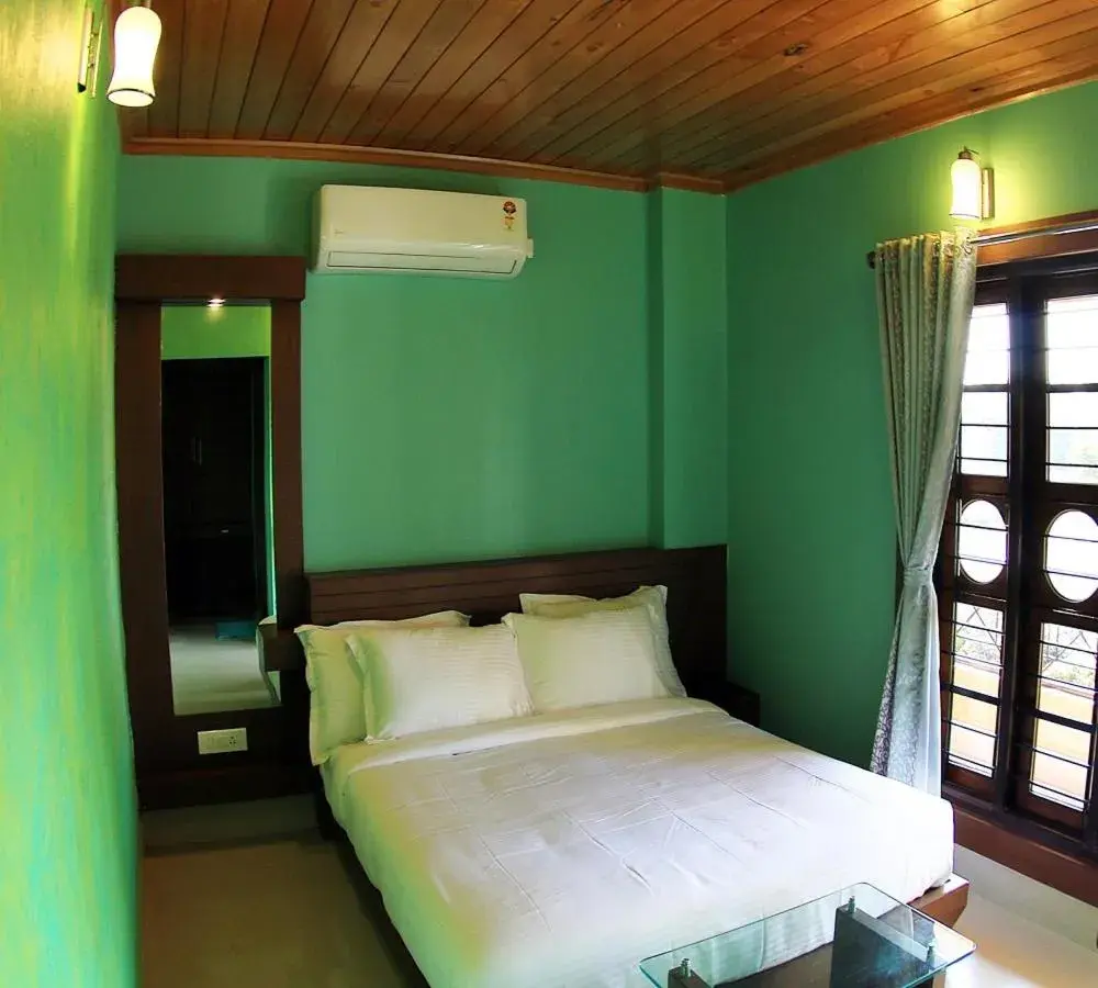 Deluxe Double Room with Balcony in The Reserve Gorumara Deluxe Double Room with Balcony in The Reserve Gorumara