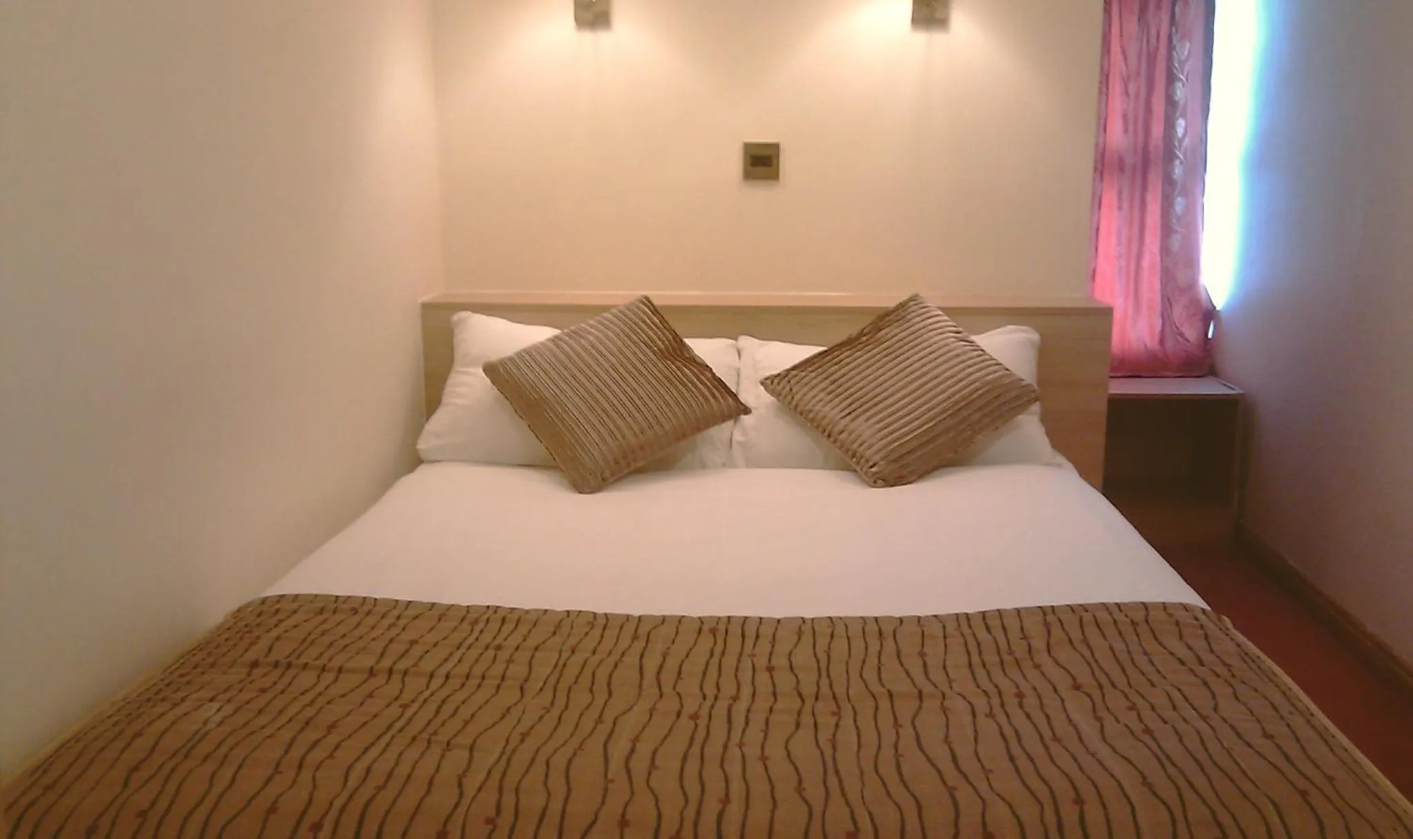 Bed in Crescent Hotel