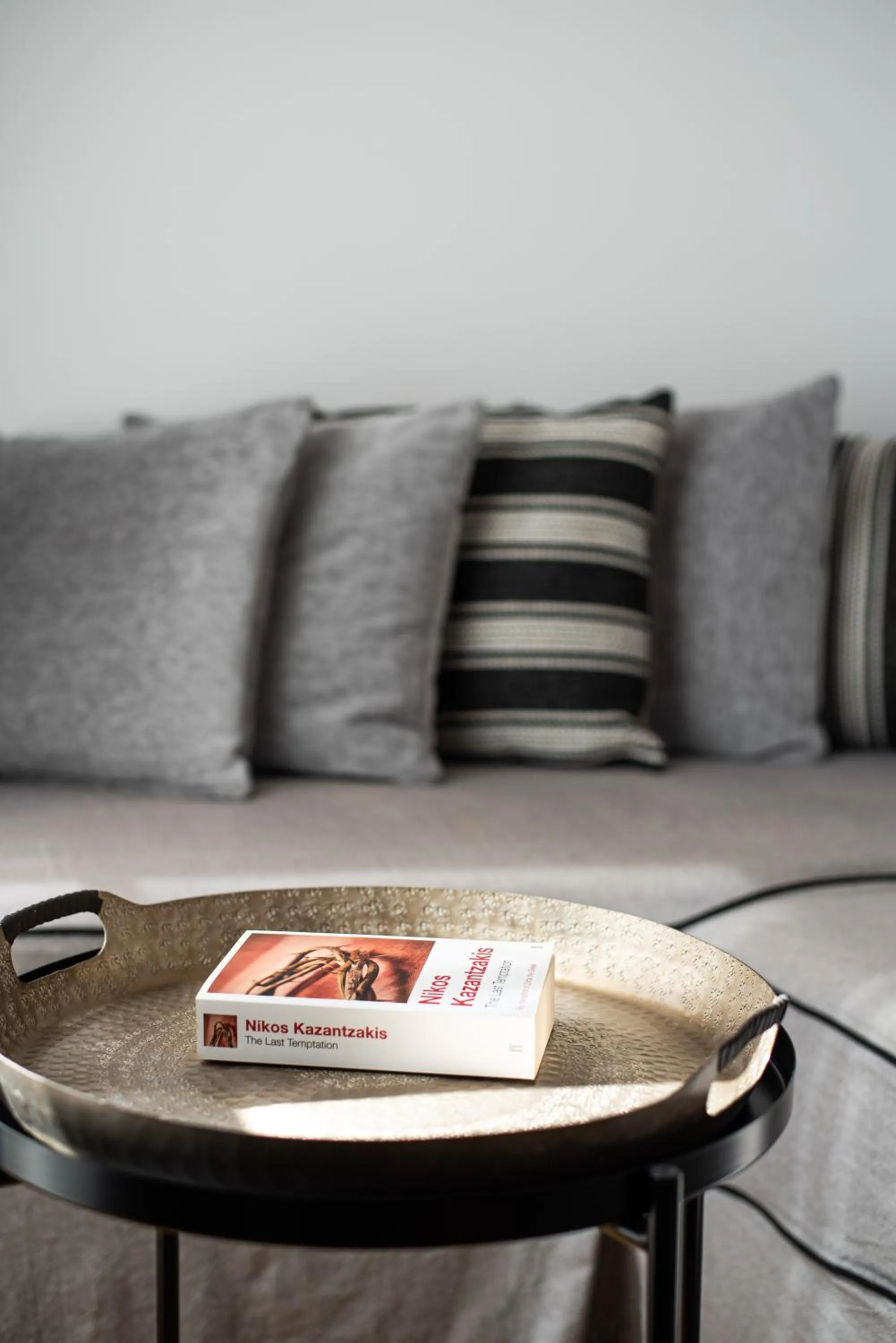 Living room in Emporikon Athens Hotel