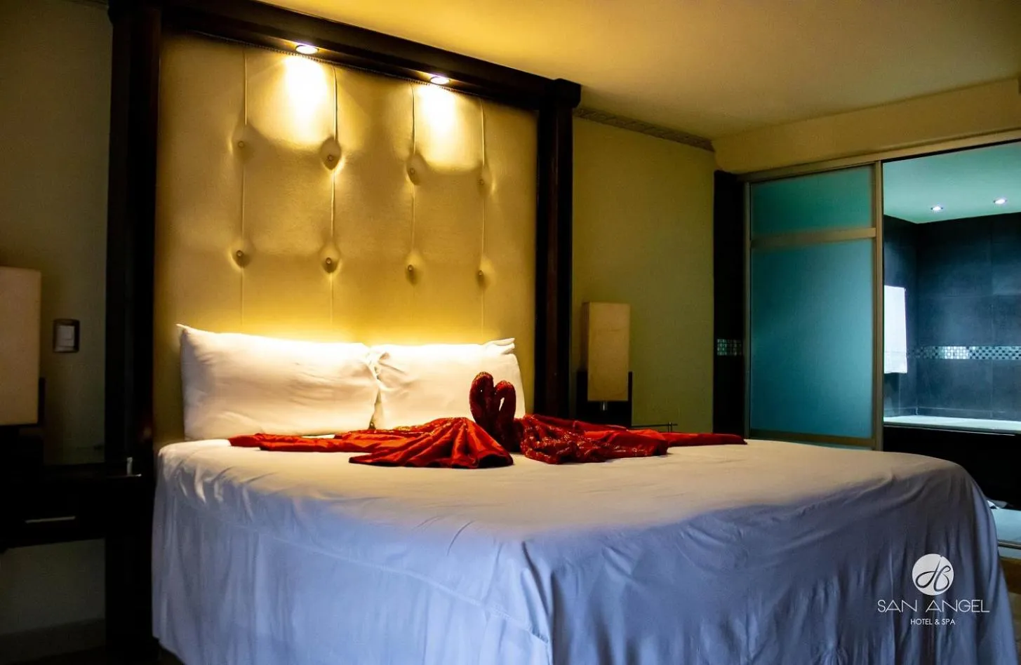 Bed in Hotel San Angel & Spa