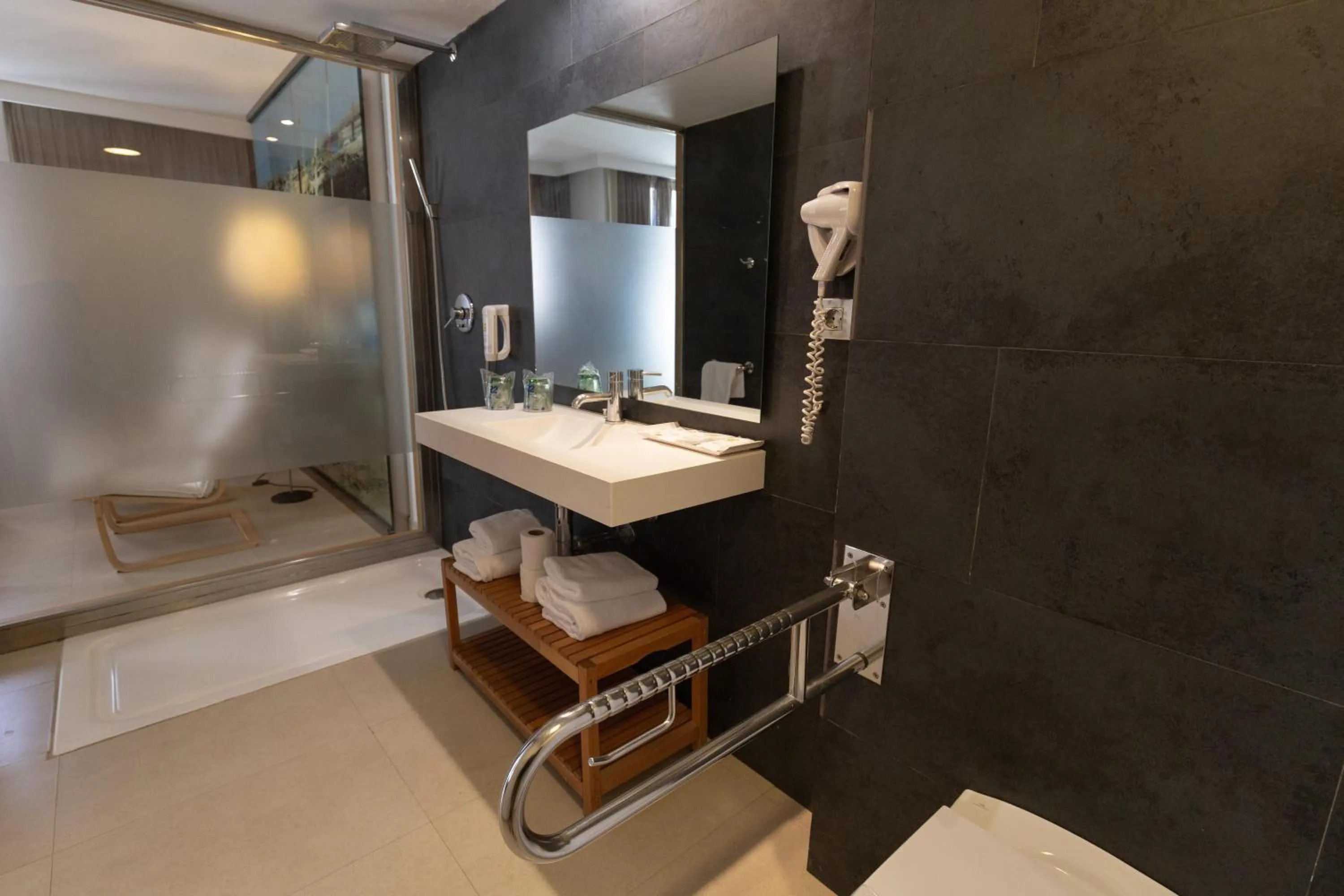 Bathroom in R2 Bahia Playa - Adults Only