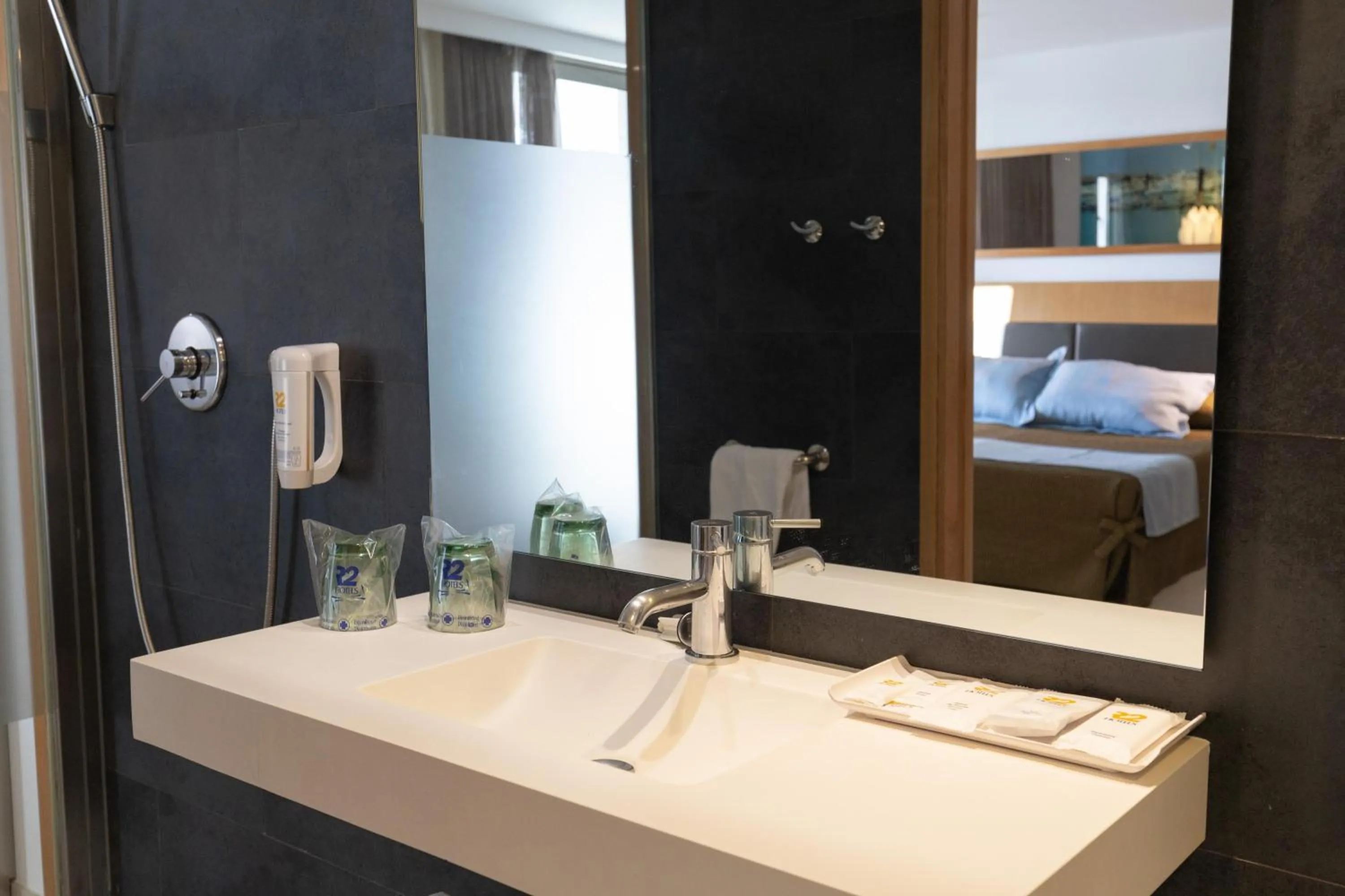 Photo of the whole room in R2 Bahia Playa - Adults Only