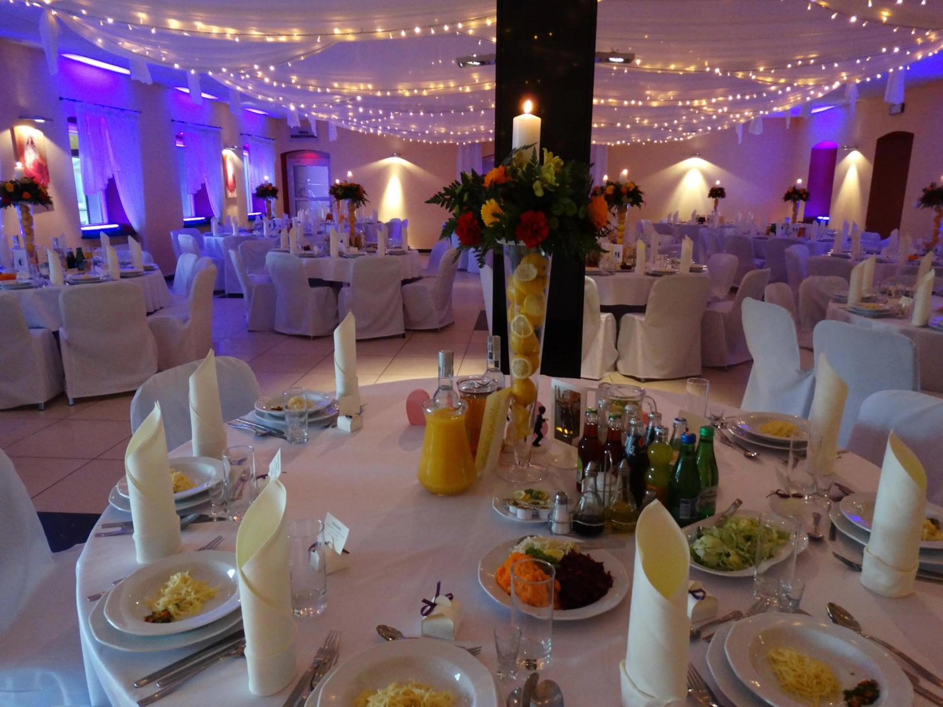 Restaurant/places to eat in Hotel Wityng