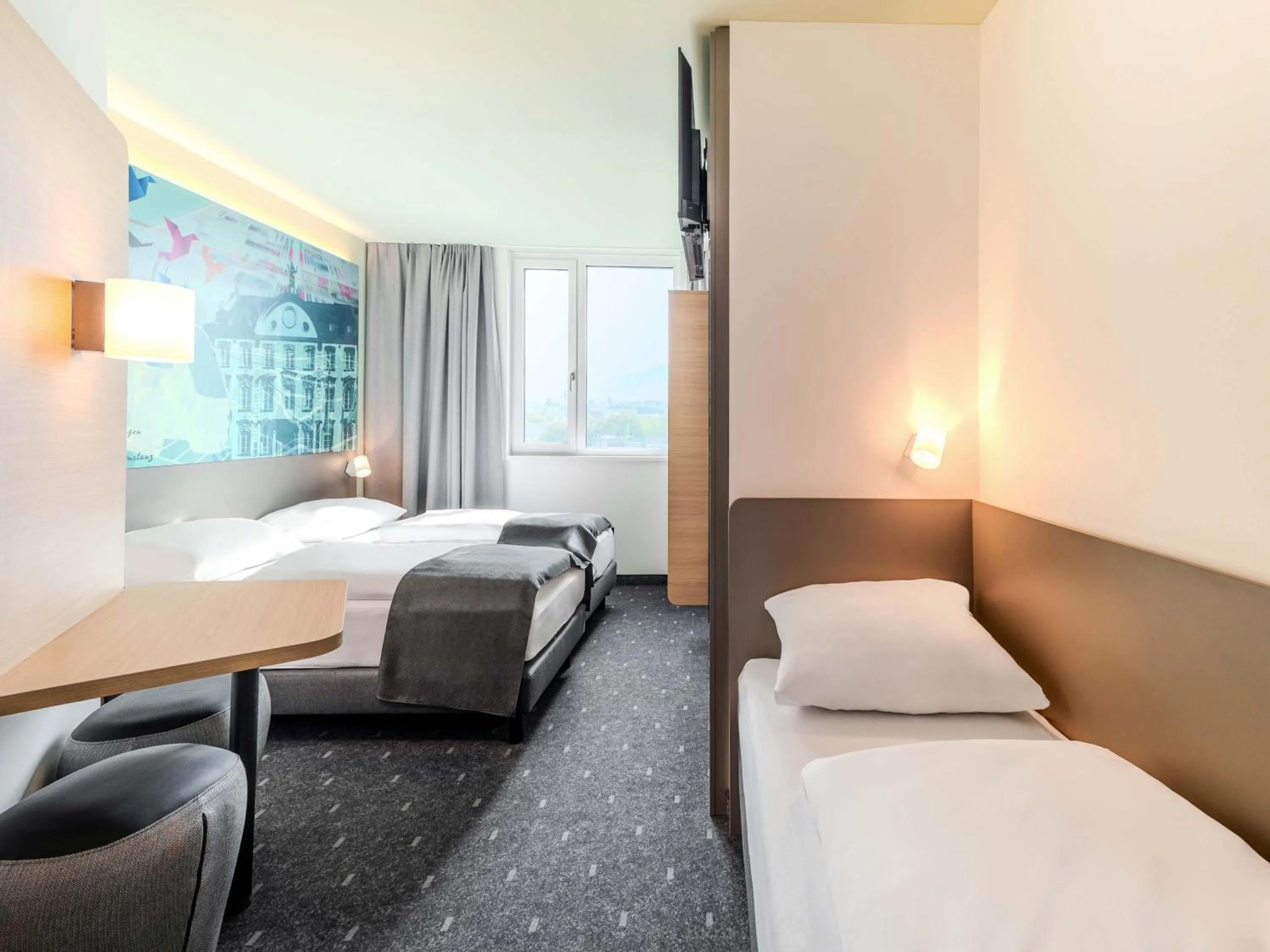 Photo of the whole room, Bed in B&B HOTEL Offenburg-Hbf