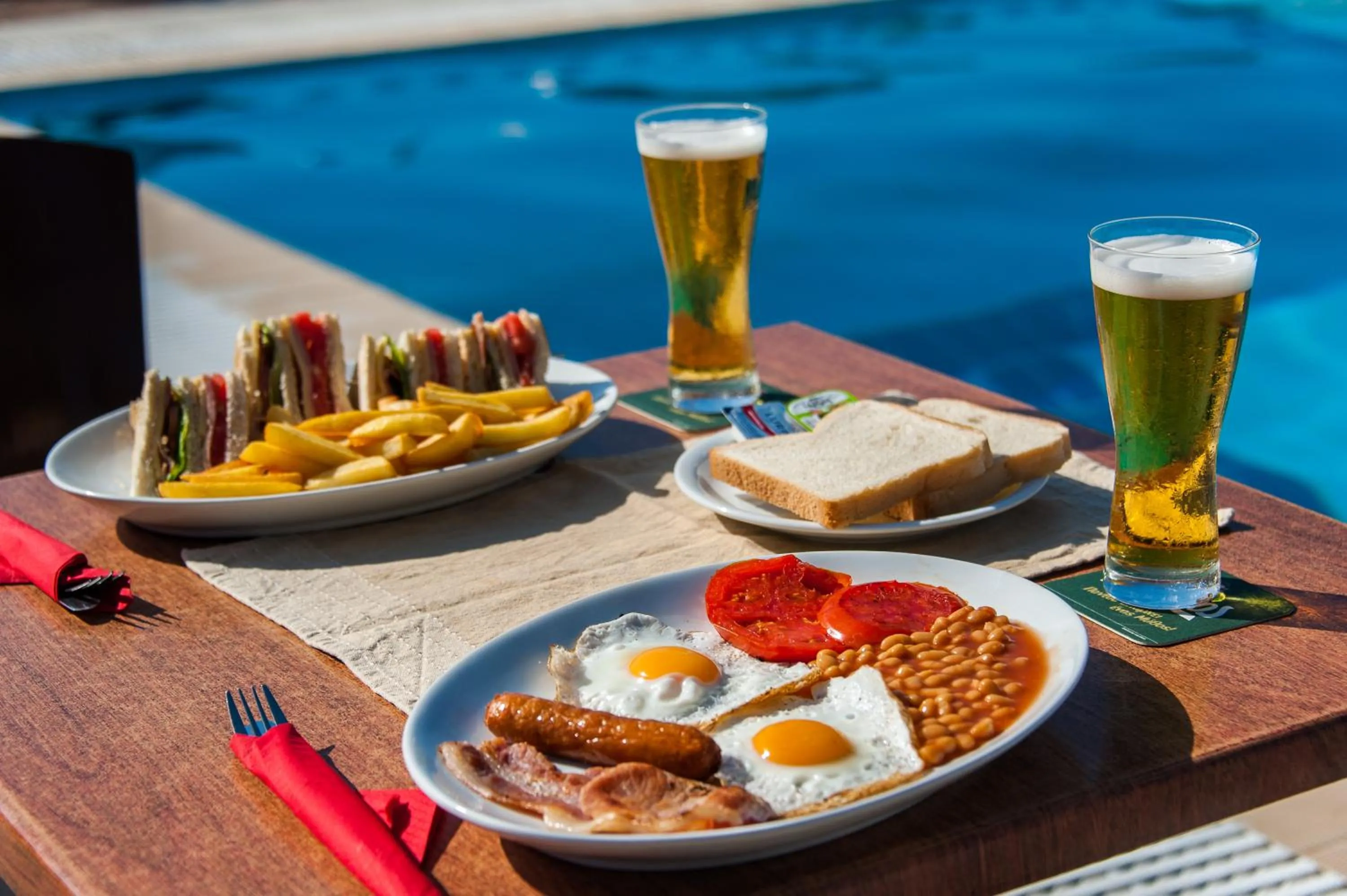 Restaurant/places to eat in Zante Nest Studios & Apartments