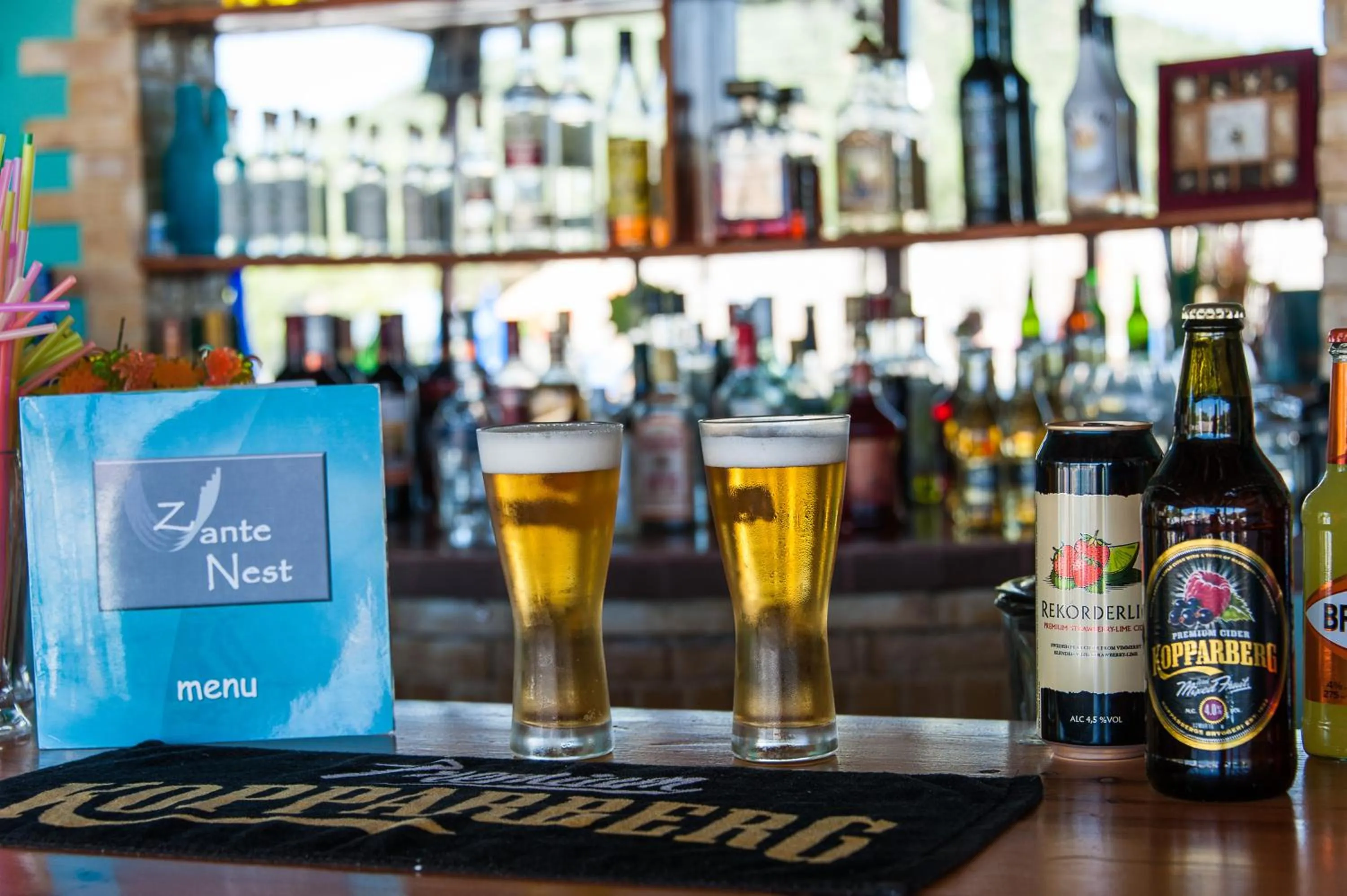 Restaurant/places to eat in Zante Nest Studios & Apartments