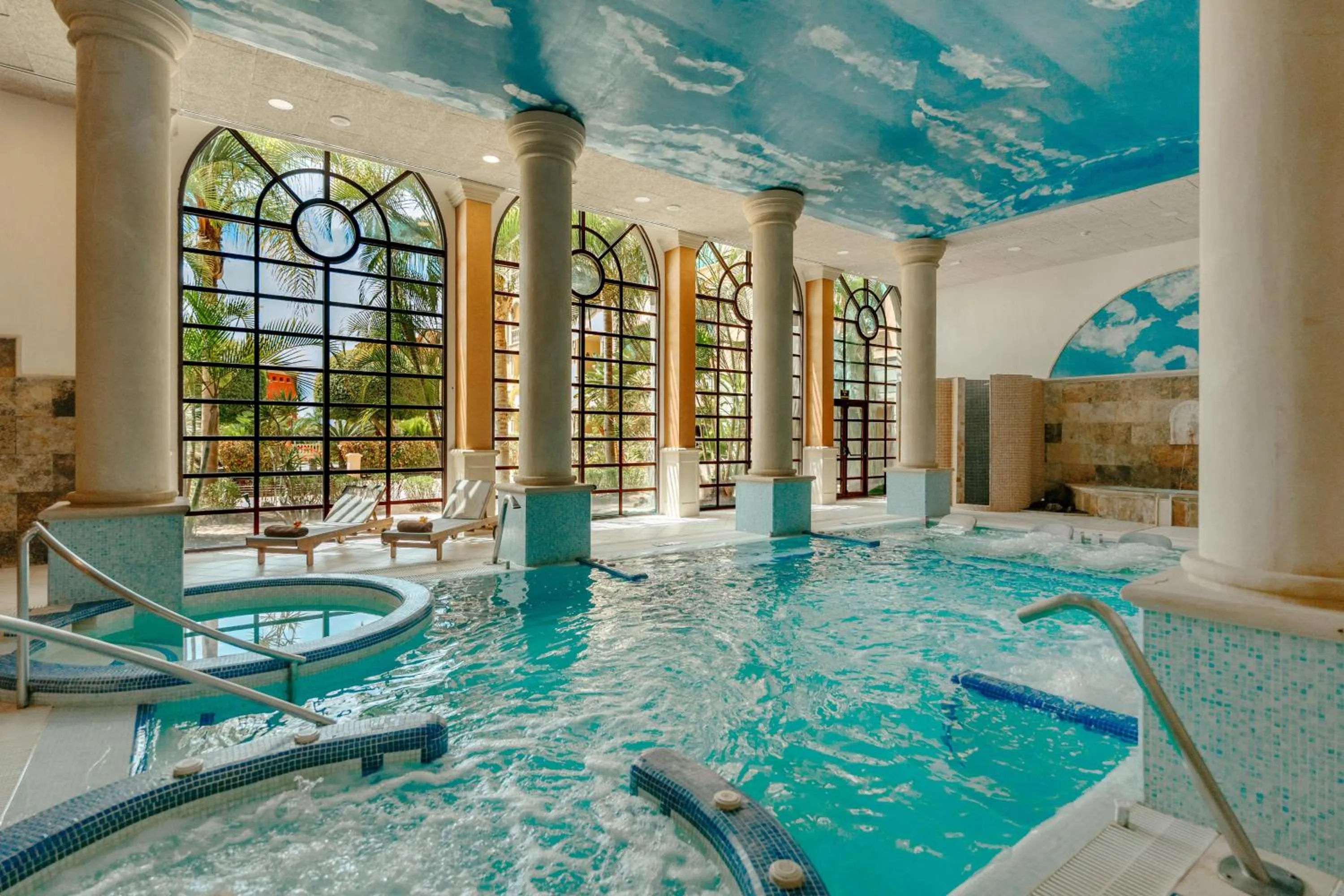 Swimming pool in R2 Rio Calma