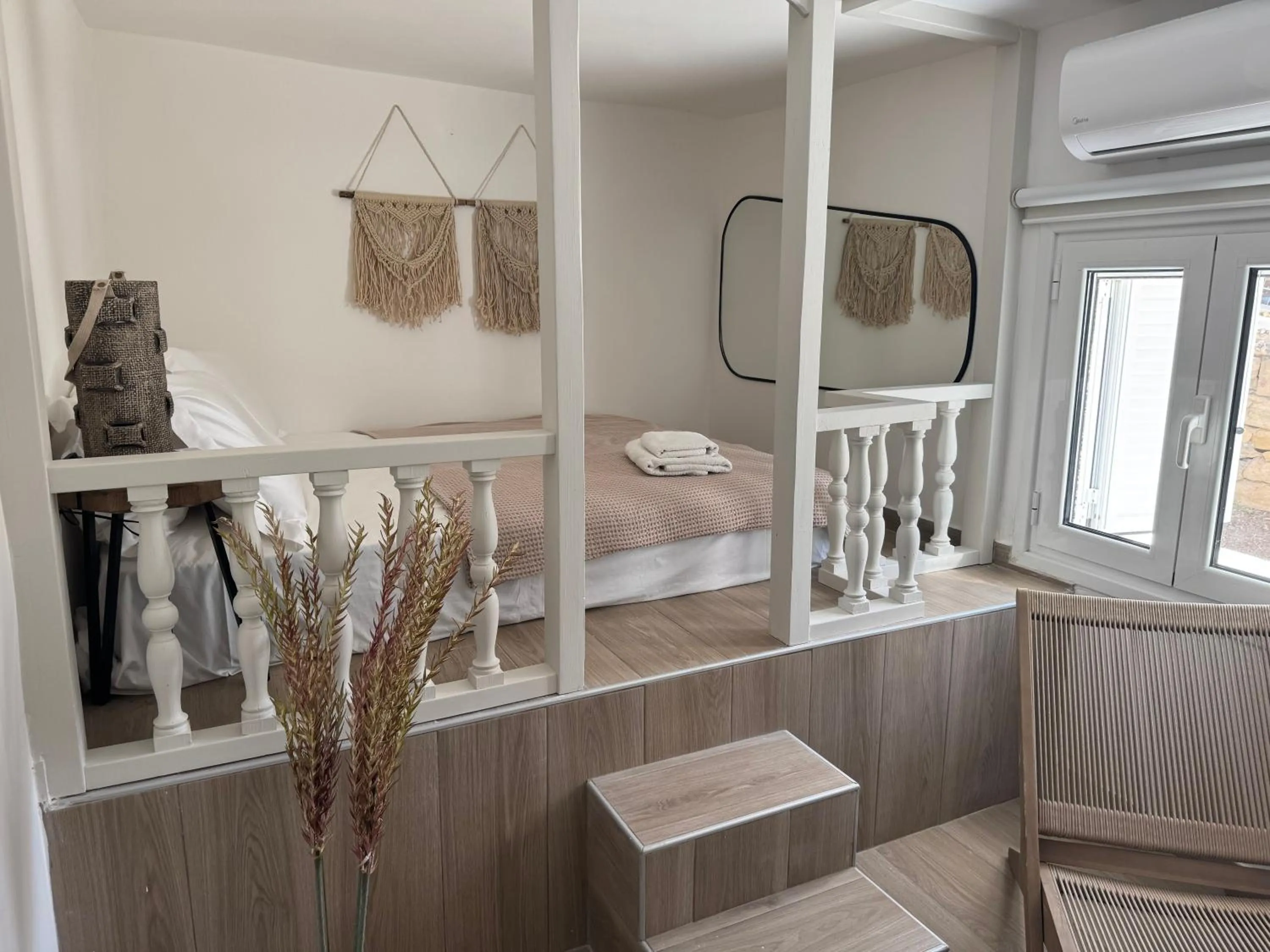 Bed in CHC Sound of the Sea