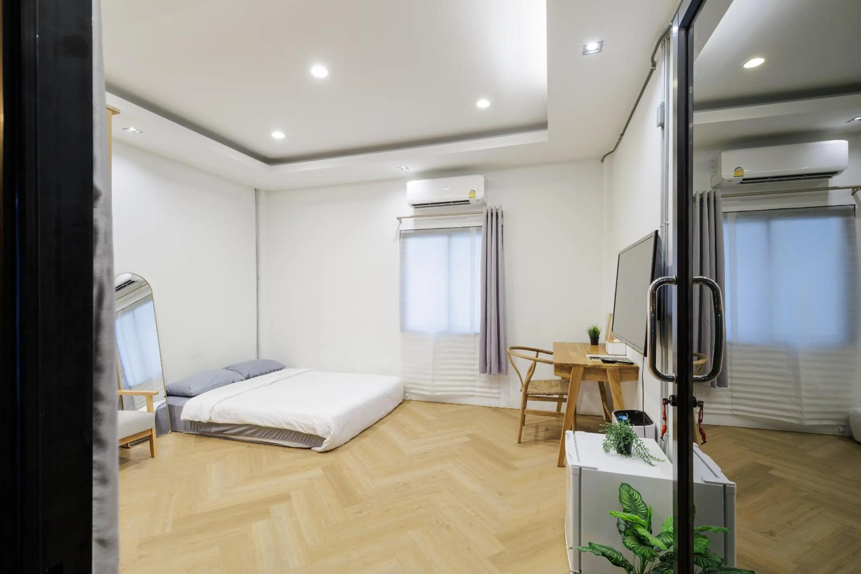 Photo of the whole room, Bed in Wabisabi Bangkok 3 MIN To Train Station