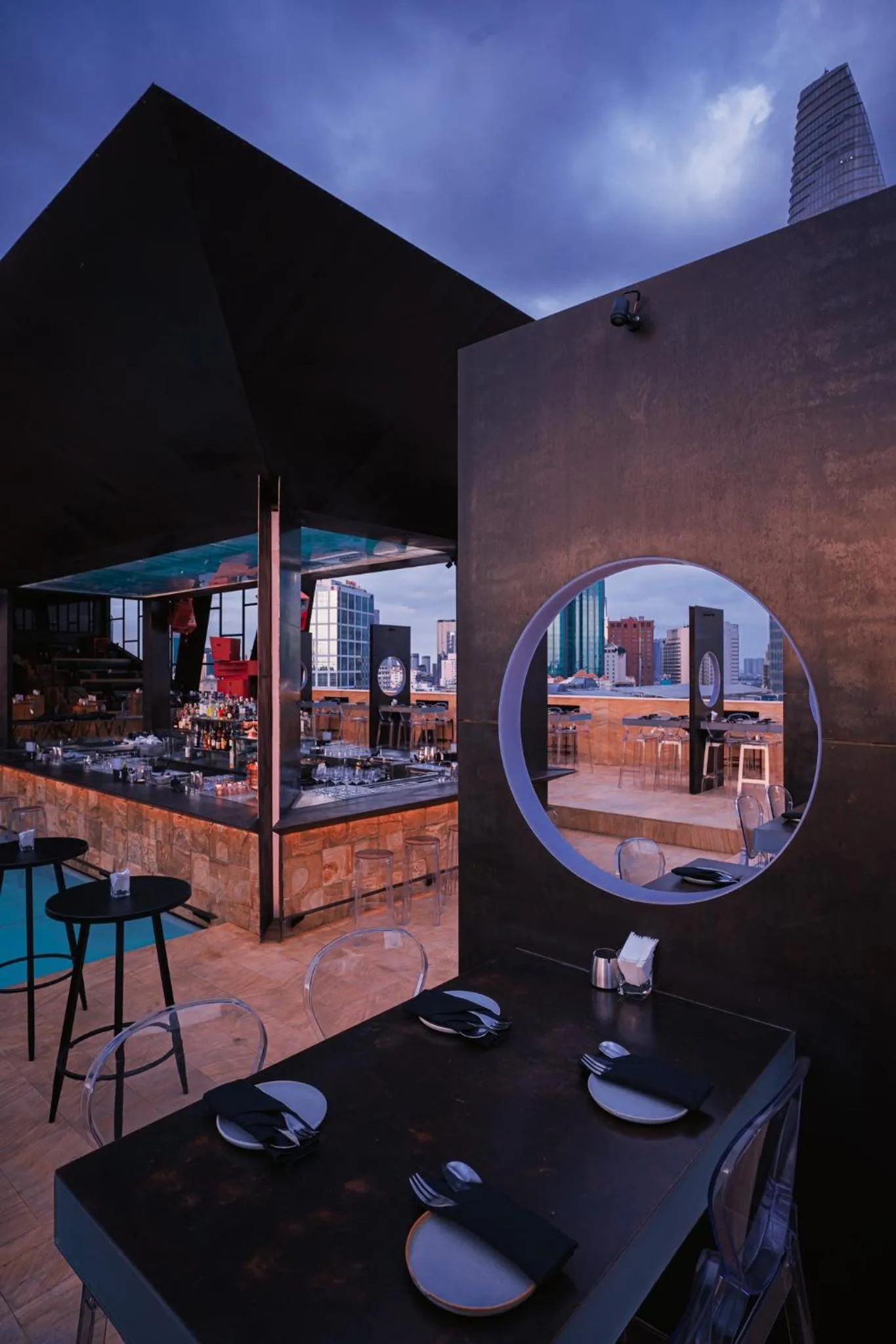 Nightclub / DJ in Ben Thanh Inn - M&A