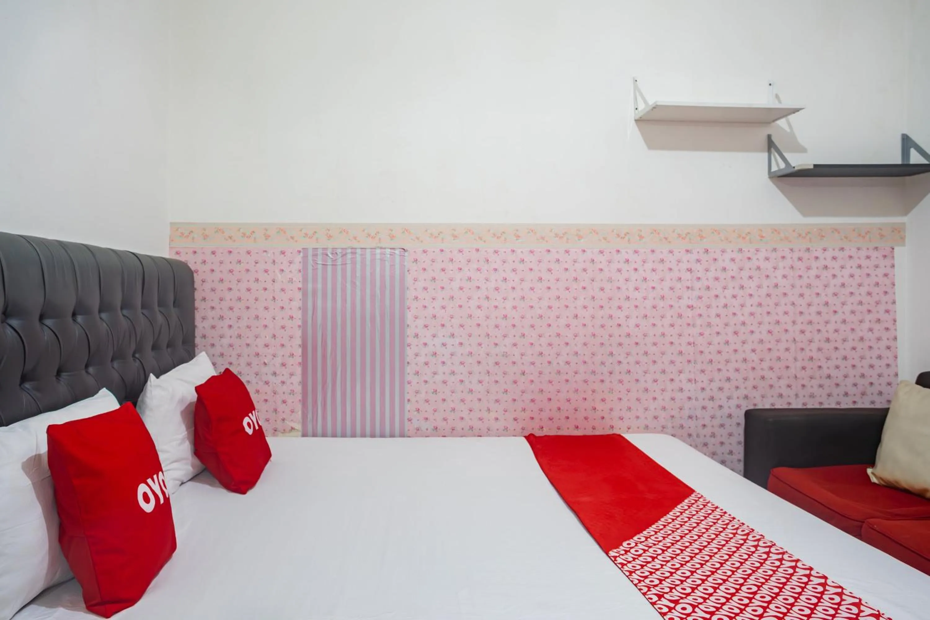 Bedroom in Hotel O Sayy Rooms
