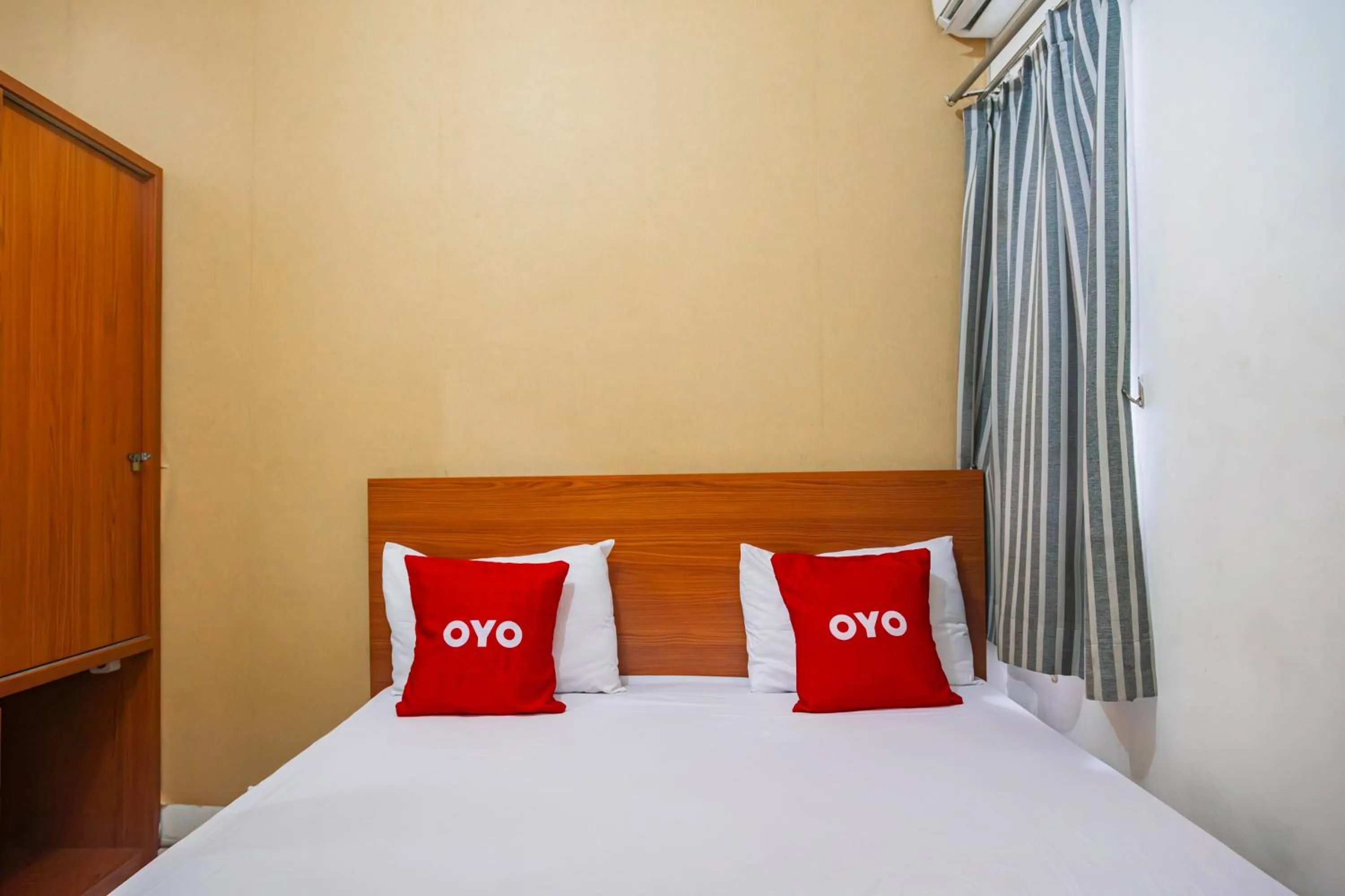 Bedroom in Hotel O Sayy Rooms